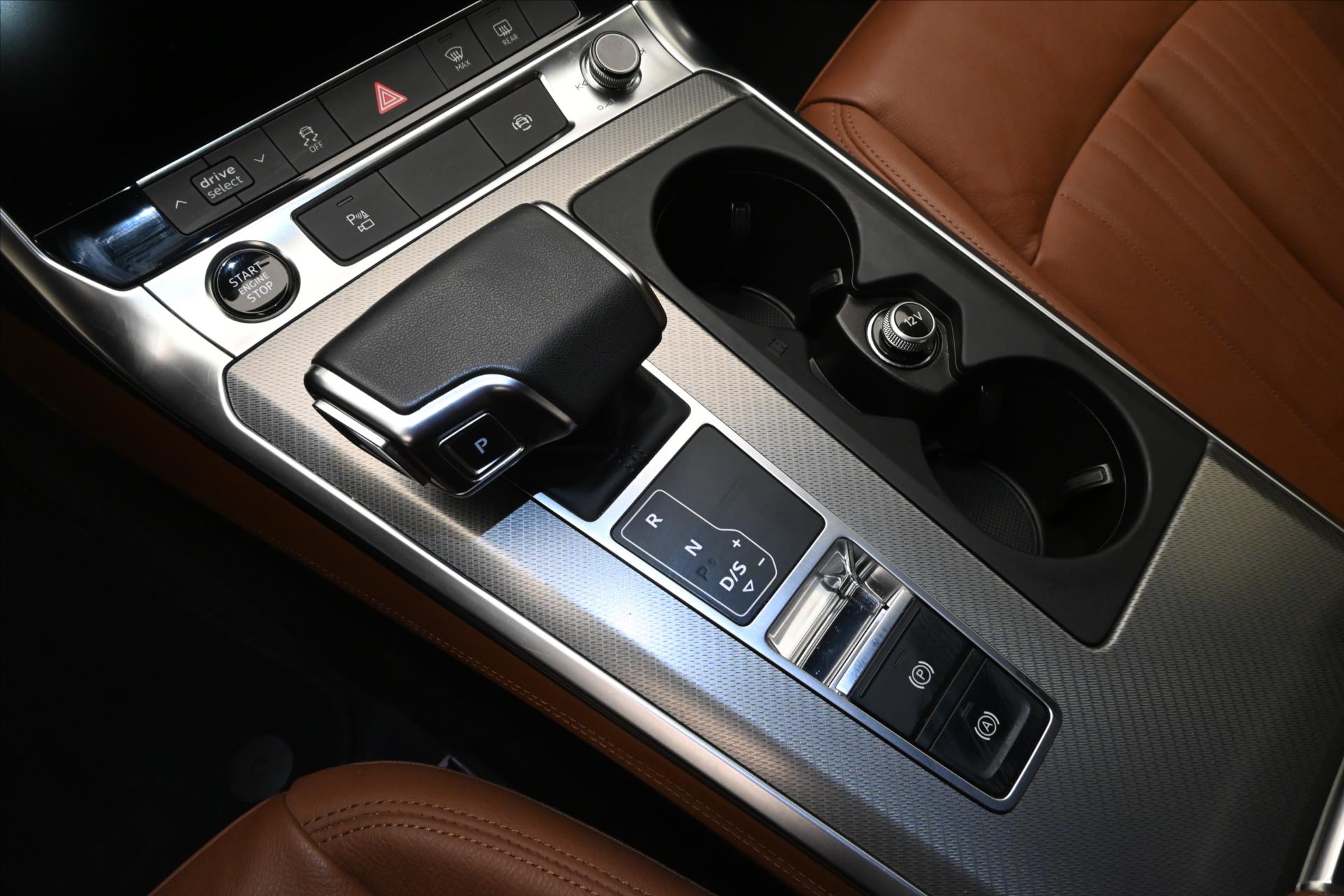 Hlavní fotografie vozu Audi A6 2,0 TDI  150kW QUATTRO Záruka až 5 let (22)