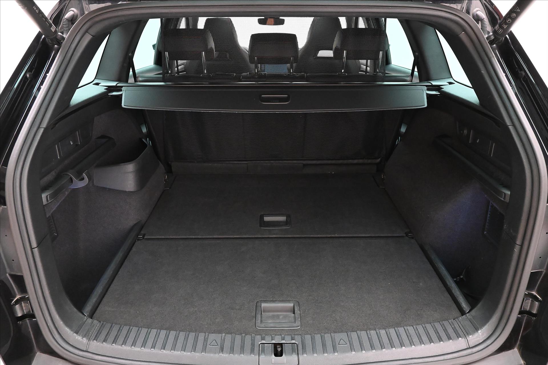 Hlavní fotografie vozu Škoda Kodiaq 2,0 TSI 180kW RS DSG 4x4 Záruka až 5 let (9)