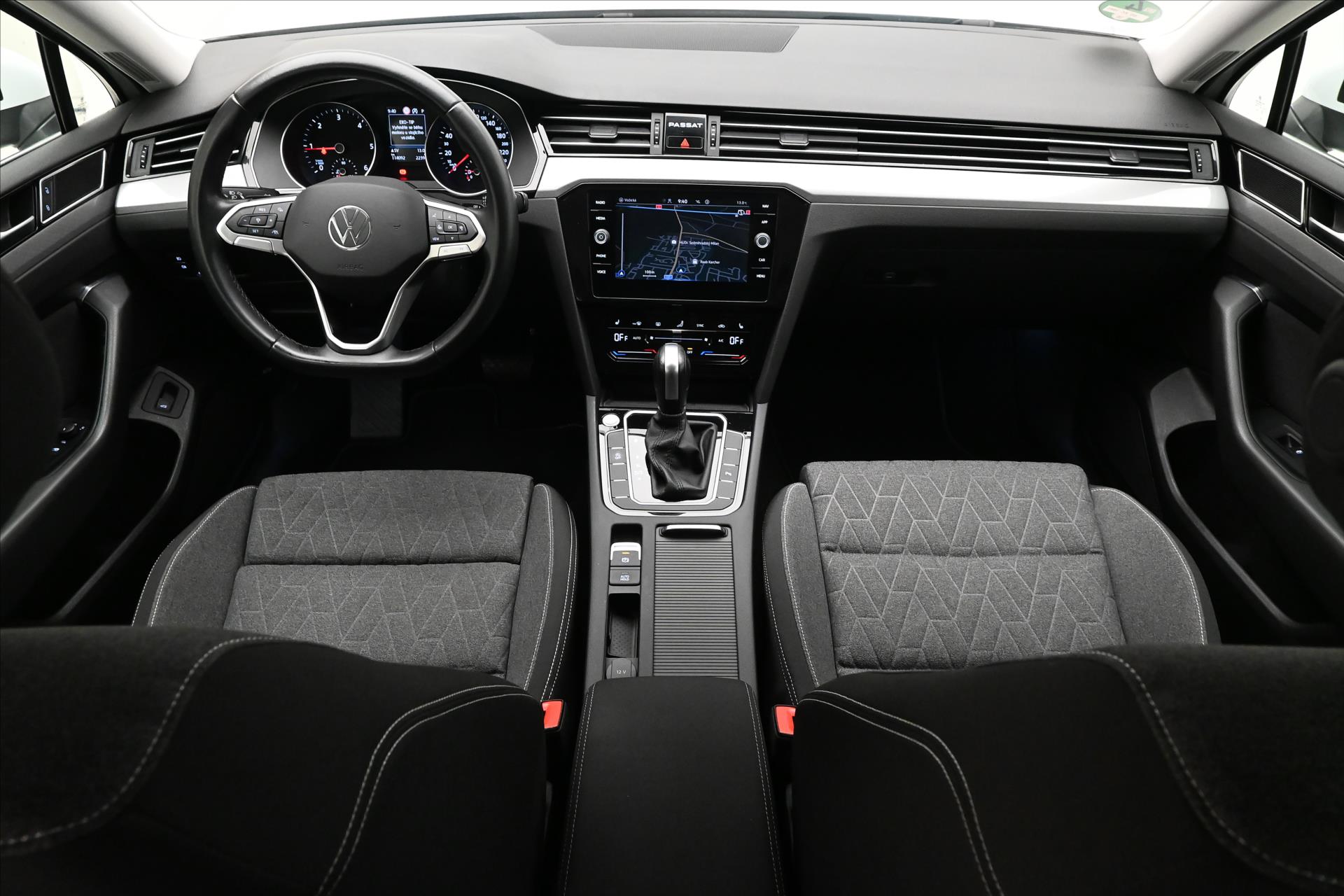 Hlavní fotografie vozu Volkswagen Passat 2,0 TDI 110 kW DSG Business Záruka až 5 let (15)