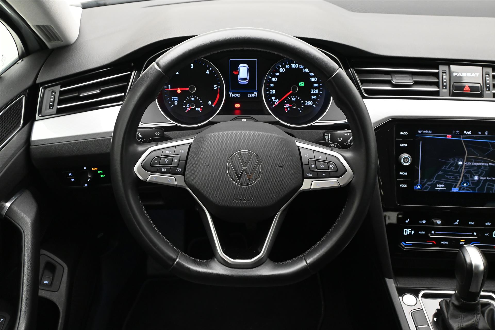 Hlavní fotografie vozu Volkswagen Passat 2,0 TDI 110 kW DSG Business Záruka až 5 let (18)