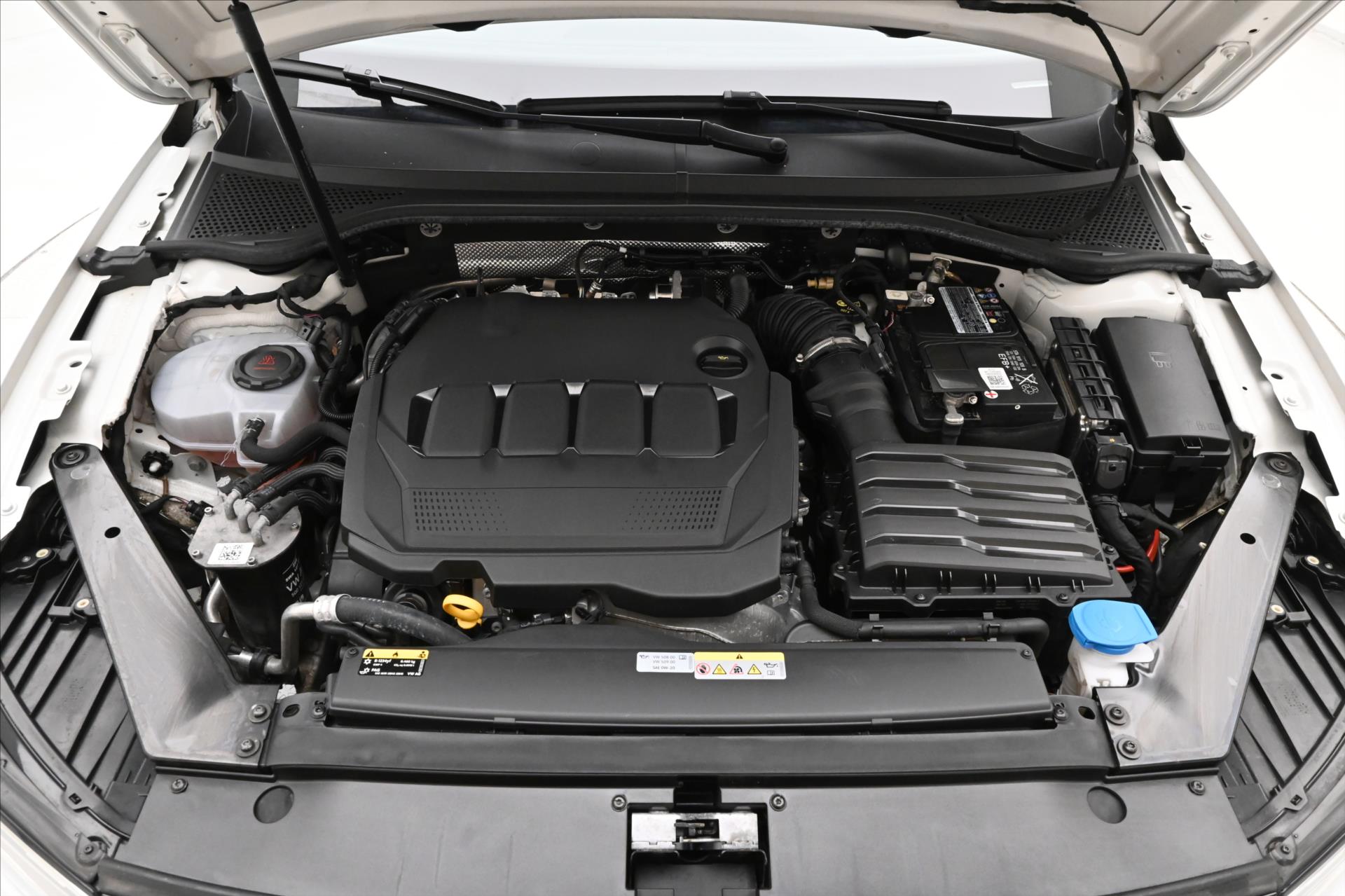 Hlavní fotografie vozu Volkswagen Passat 2,0 TDI 110 kW DSG Business Záruka až 5 let (9)