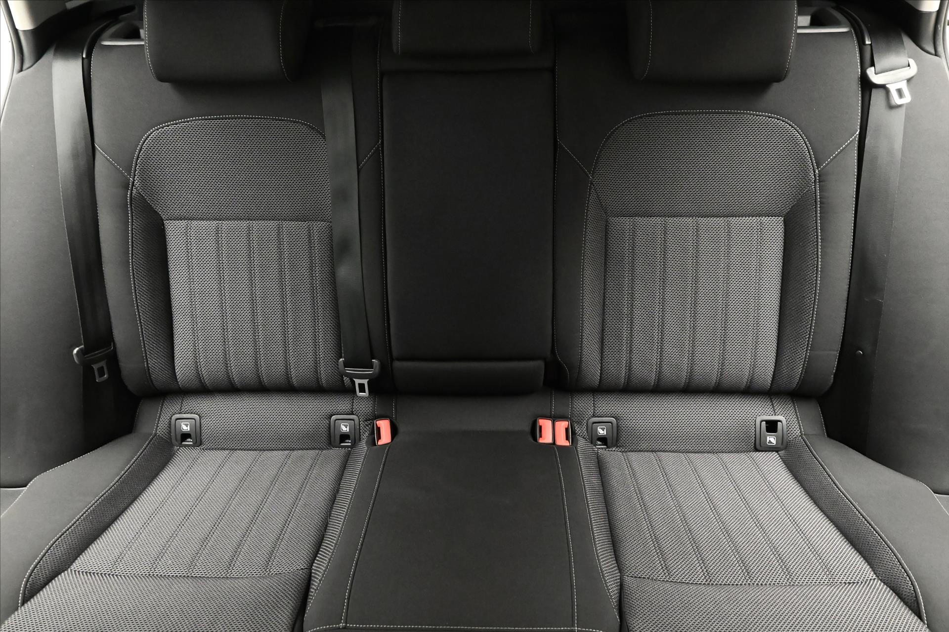 Hlavní fotografie vozu Škoda Superb 2,0 TDI 110 kW DSG Style Záruka až 5 let (27)