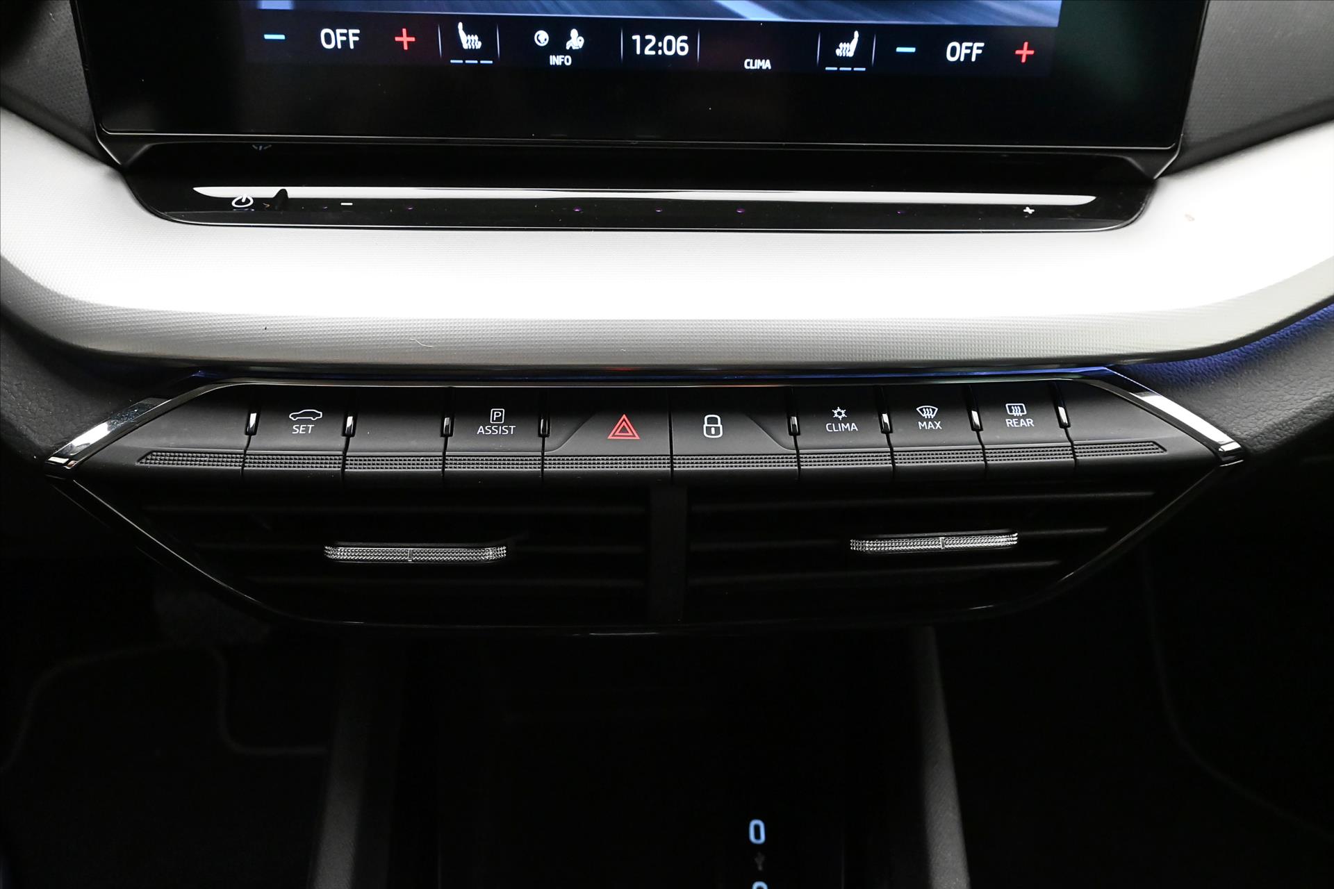 Hlavní fotografie vozu Škoda Octavia 2,0 TDI 110kW DSG Ambition Záruka až 5 let (18)