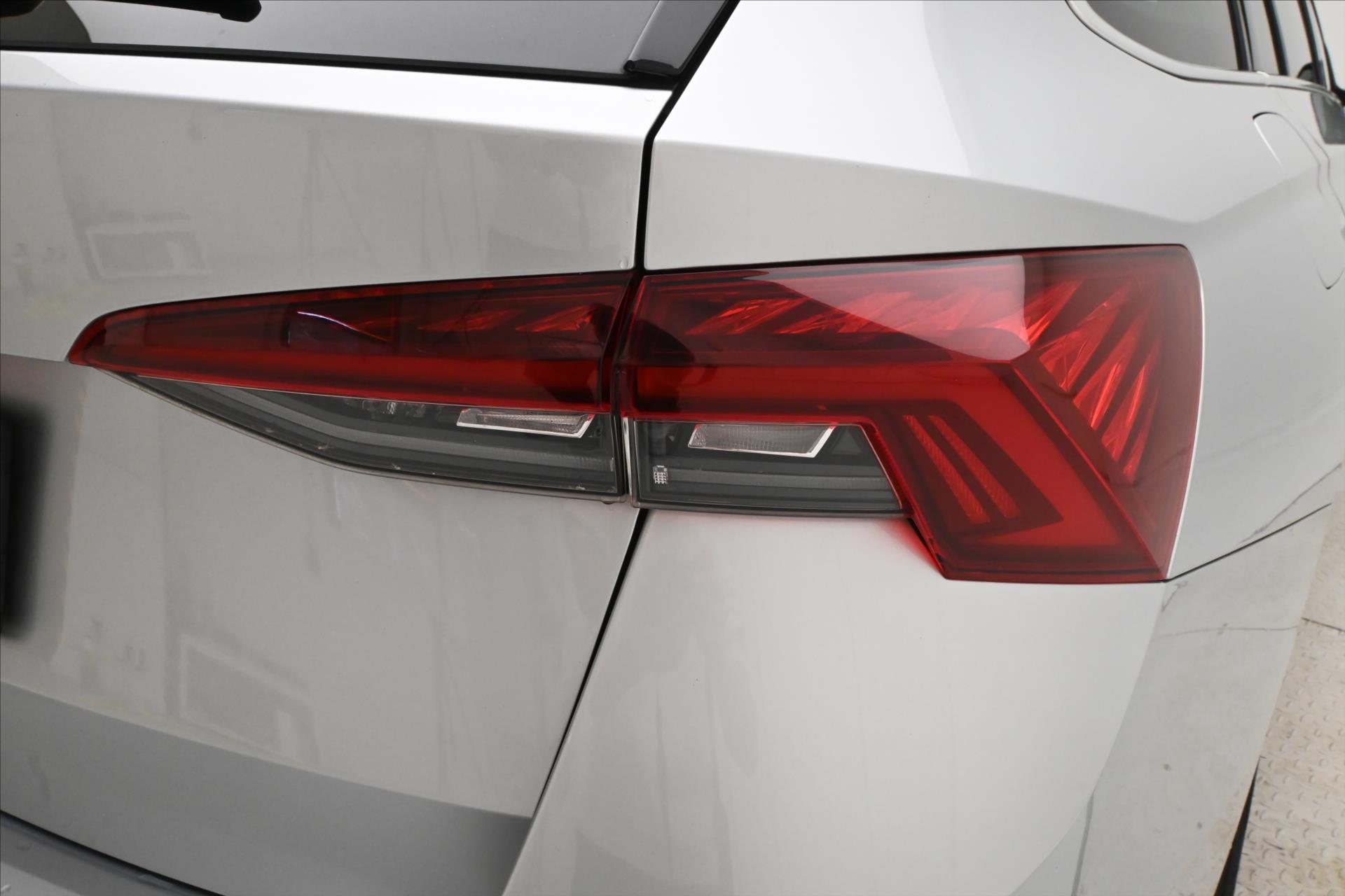Hlavní fotografie vozu Škoda Octavia 2,0 TDI 110kW DSG Ambition Záruka až 5 let (23)