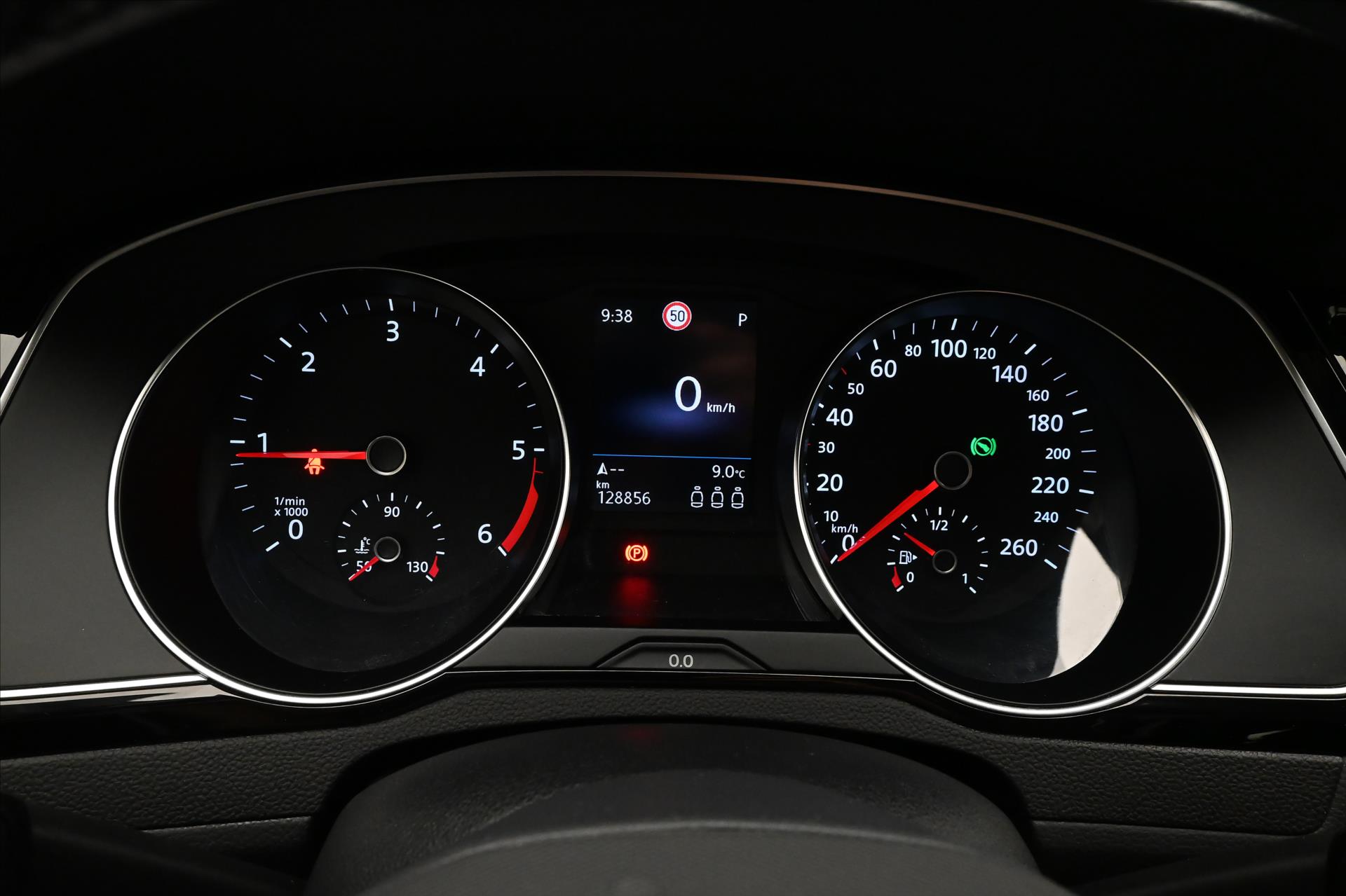 Hlavní fotografie vozu Volkswagen Passat 2,0 TDI 110 kW DSG Business Záruka až 5 let (16)