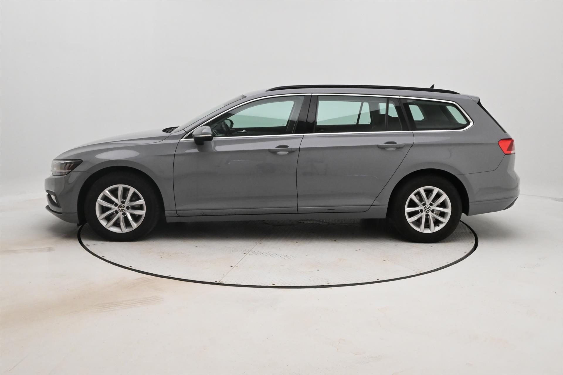 Hlavní fotografie vozu Volkswagen Passat 2,0 TDI 110 kW DSG Business Záruka až 5 let (8)