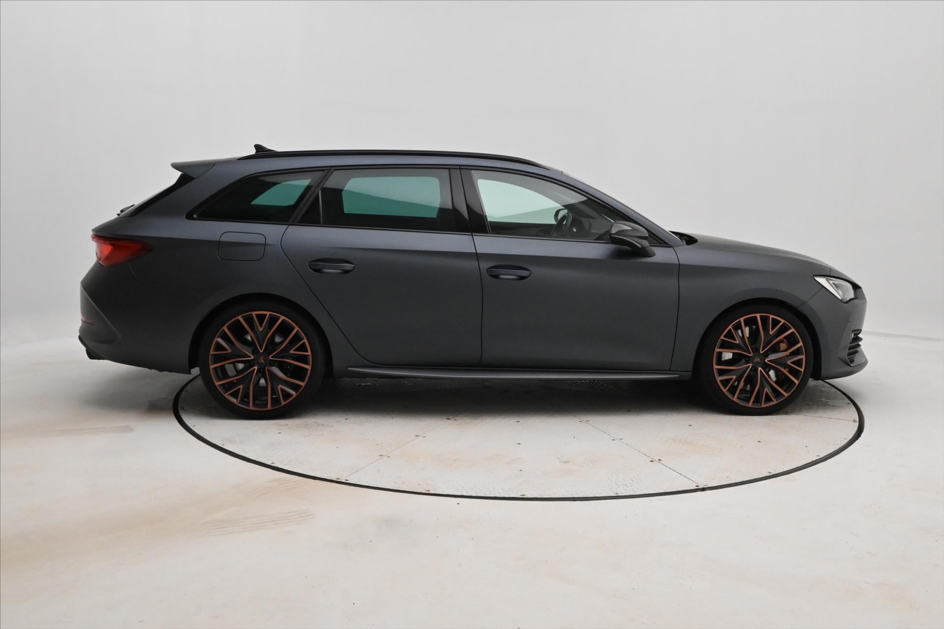 Hlavní fotografie vozu Cupra Leon 2,0 TSI ST 180kW DSG Záruka až 5 let (4)