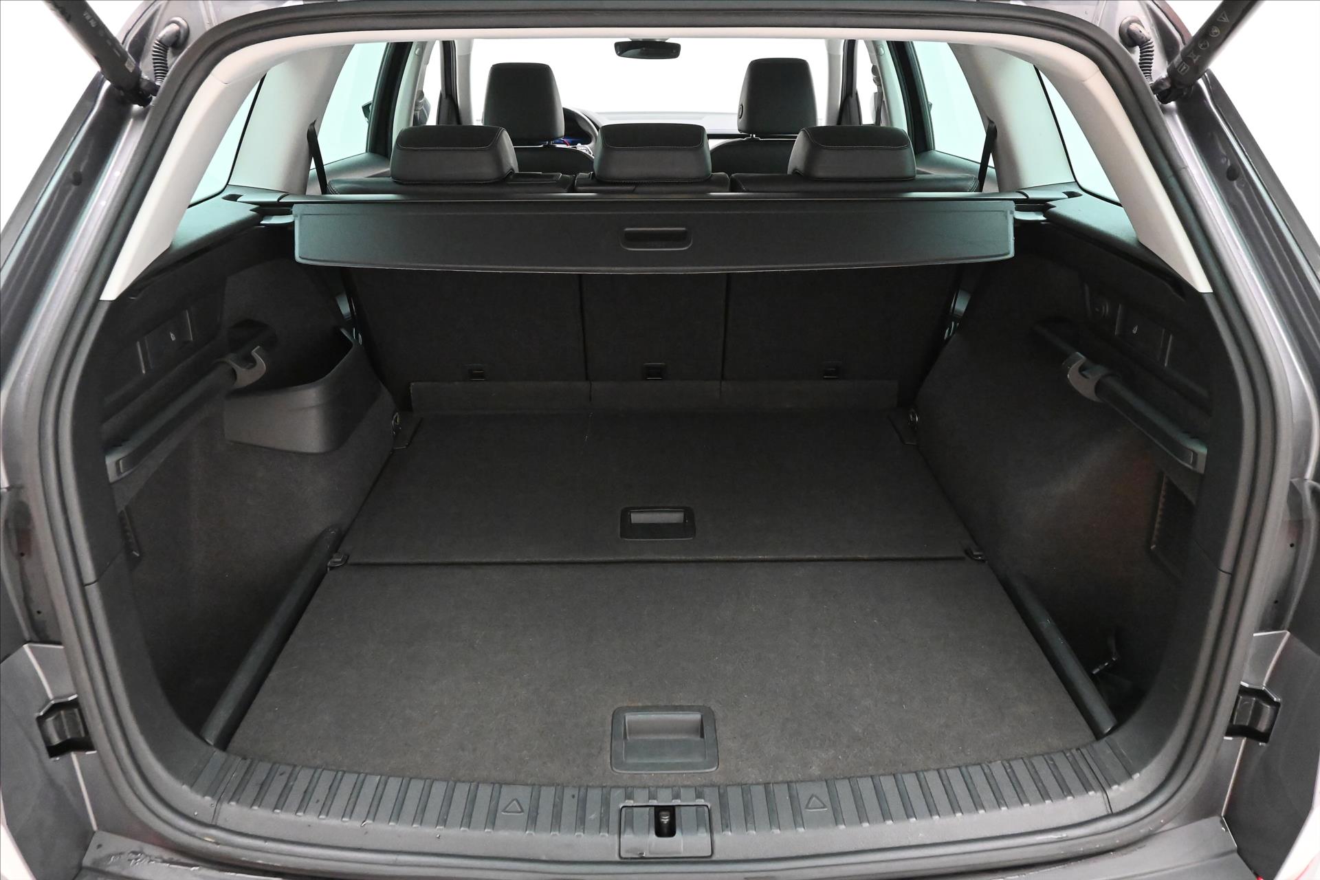 Hlavní fotografie vozu Škoda Kodiaq 2,0 TDI 147kW DSG 4x4 Style Záruka až 5 let (10)