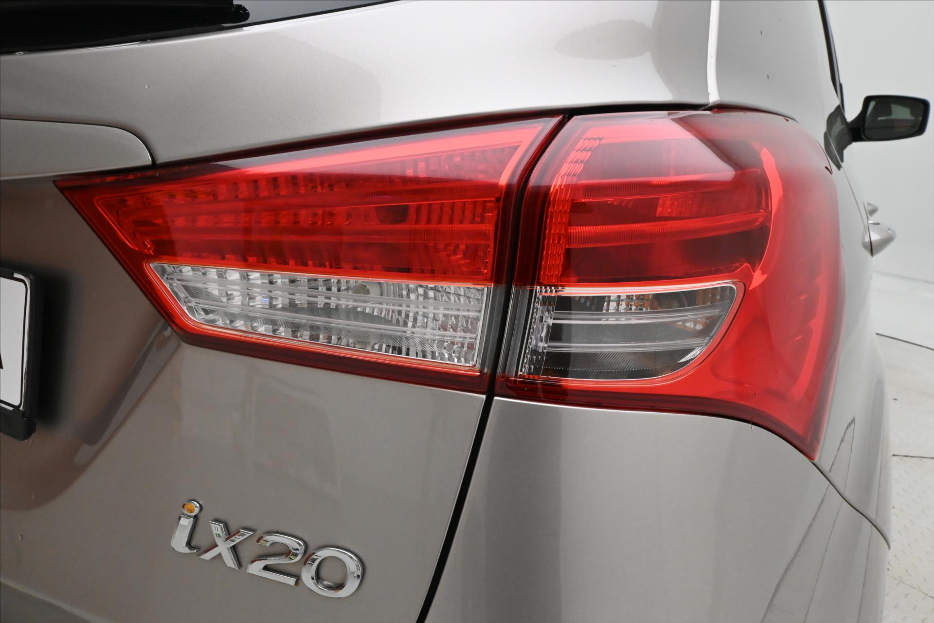 Hlavní fotografie vozu Hyundai ix20 1,4 CVVT 66 KW KLIMA Záruka až 5 let (27)