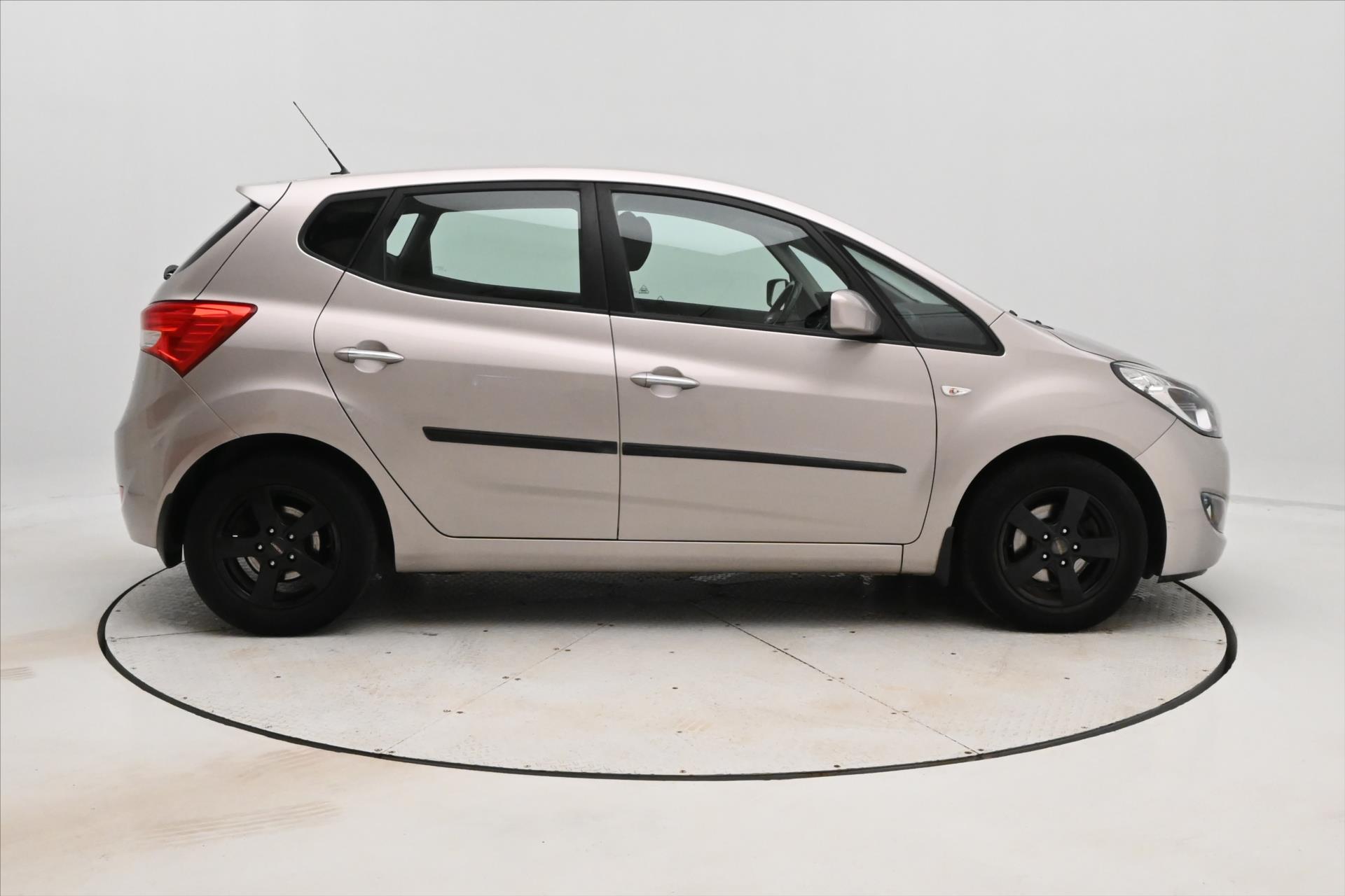 Hlavní fotografie vozu Hyundai ix20 1,4 CVVT 66 KW KLIMA Záruka až 5 let (4)