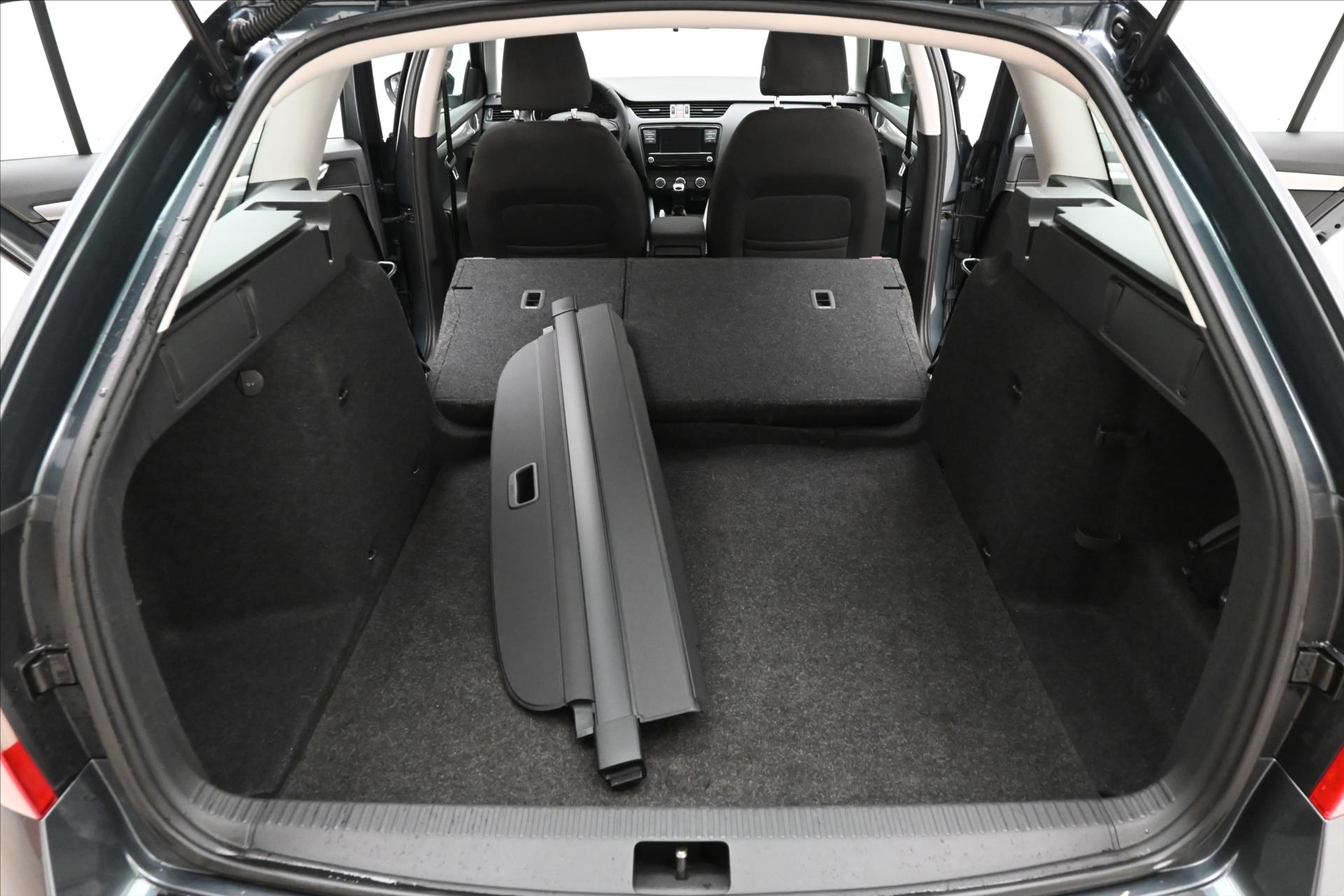 Hlavní fotografie vozu Škoda Octavia 1,2 TSI 63kW Active Záruka až 5 let (11)