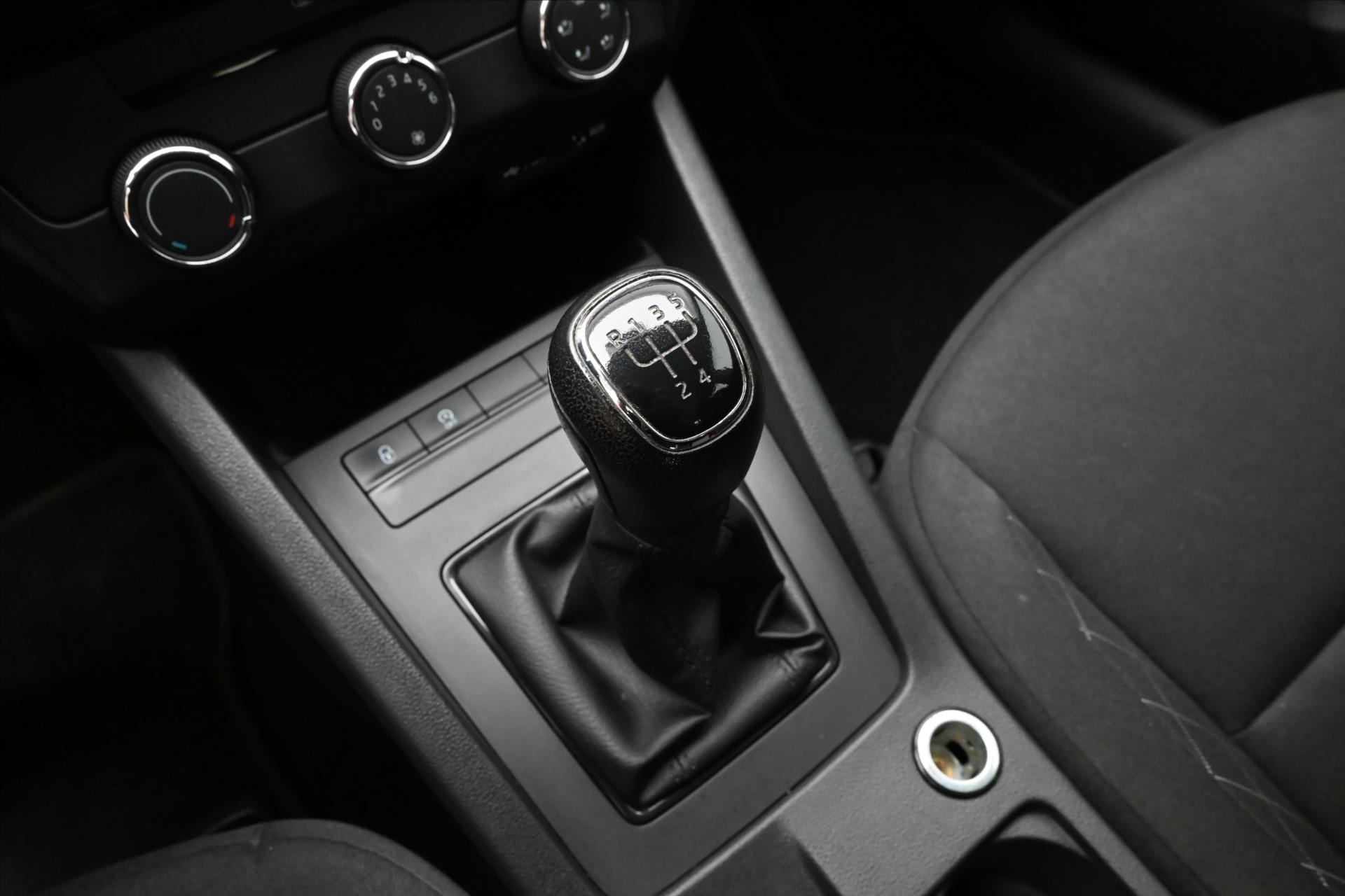Hlavní fotografie vozu Škoda Octavia 1,2 TSI 63kW Active Záruka až 5 let (21)