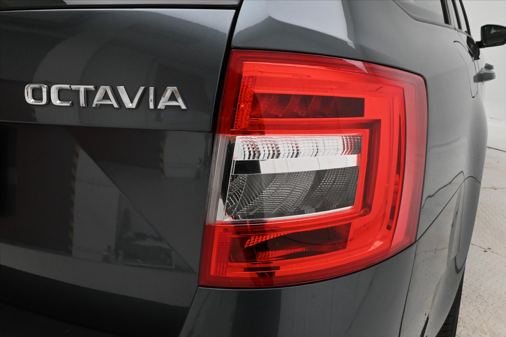 Hlavní fotografie vozu Škoda Octavia 1,2 TSI 63kW Active Záruka až 5 let (27)