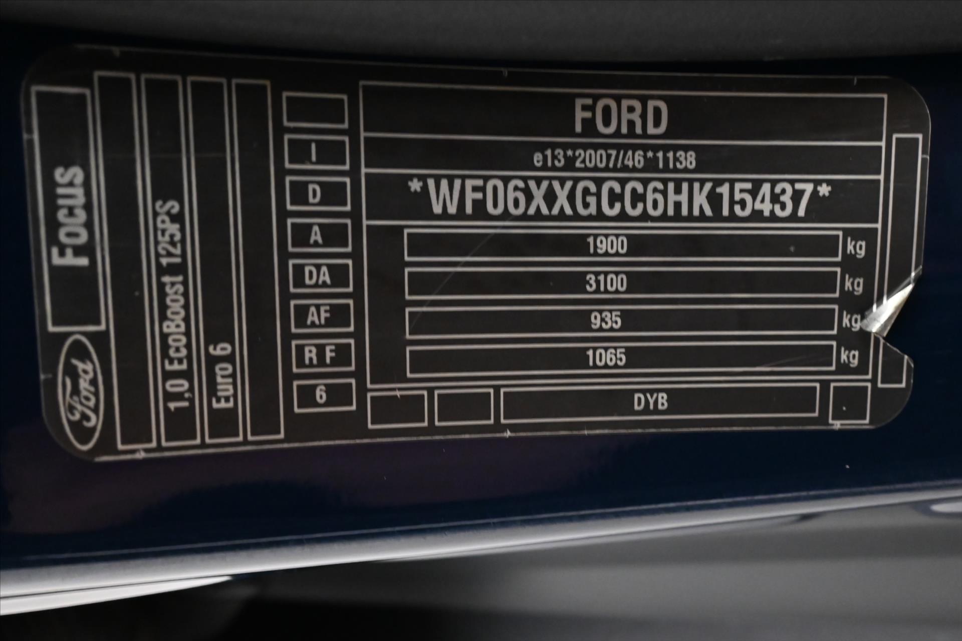 Hlavní fotografie vozu Ford Focus 1,0 EcoBoost 92 kW TAŽNÉ Záruka až 5 let (12)
