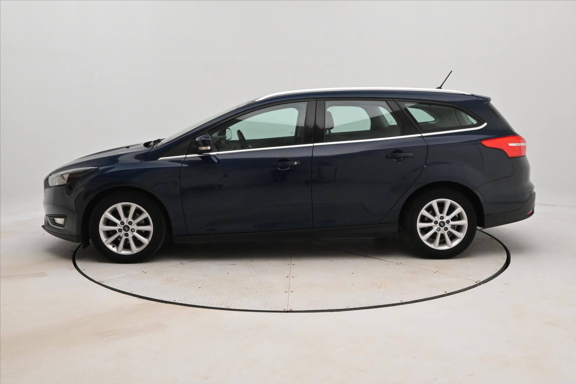 Hlavní fotografie vozu Ford Focus 1,0 EcoBoost 92 kW TAŽNÉ Záruka až 5 let (8)