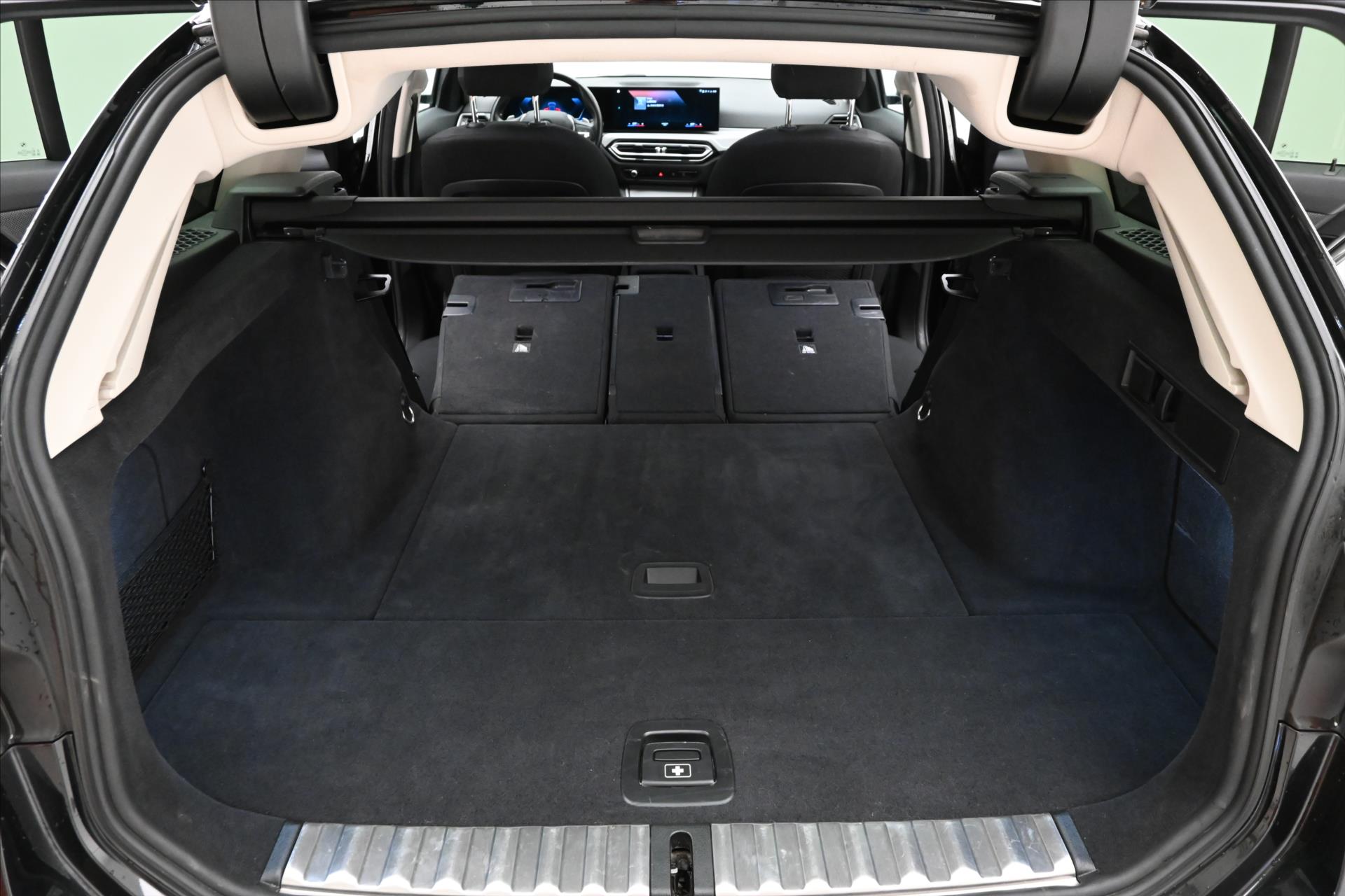 Hlavní fotografie vozu BMW Řada 3 2,0 318d Facelift Záruka až 5 let (10)