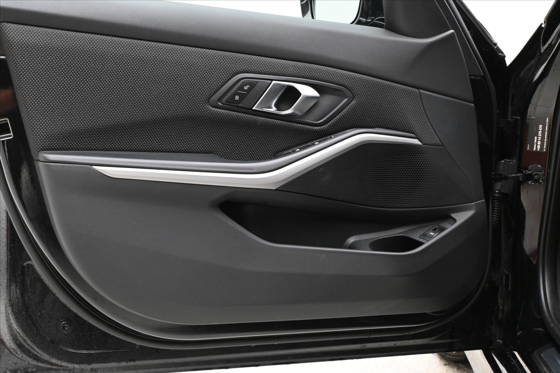 Hlavní fotografie vozu BMW Řada 3 2,0 318d Facelift Záruka až 5 let (21)