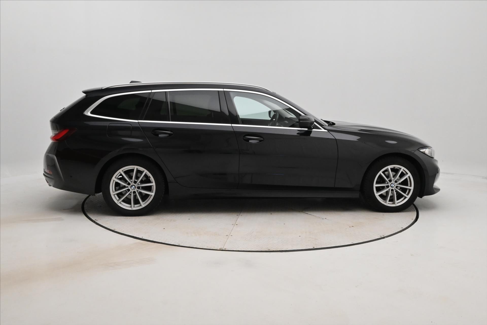 Hlavní fotografie vozu BMW Řada 3 2,0 318d Facelift Záruka až 5 let (4)