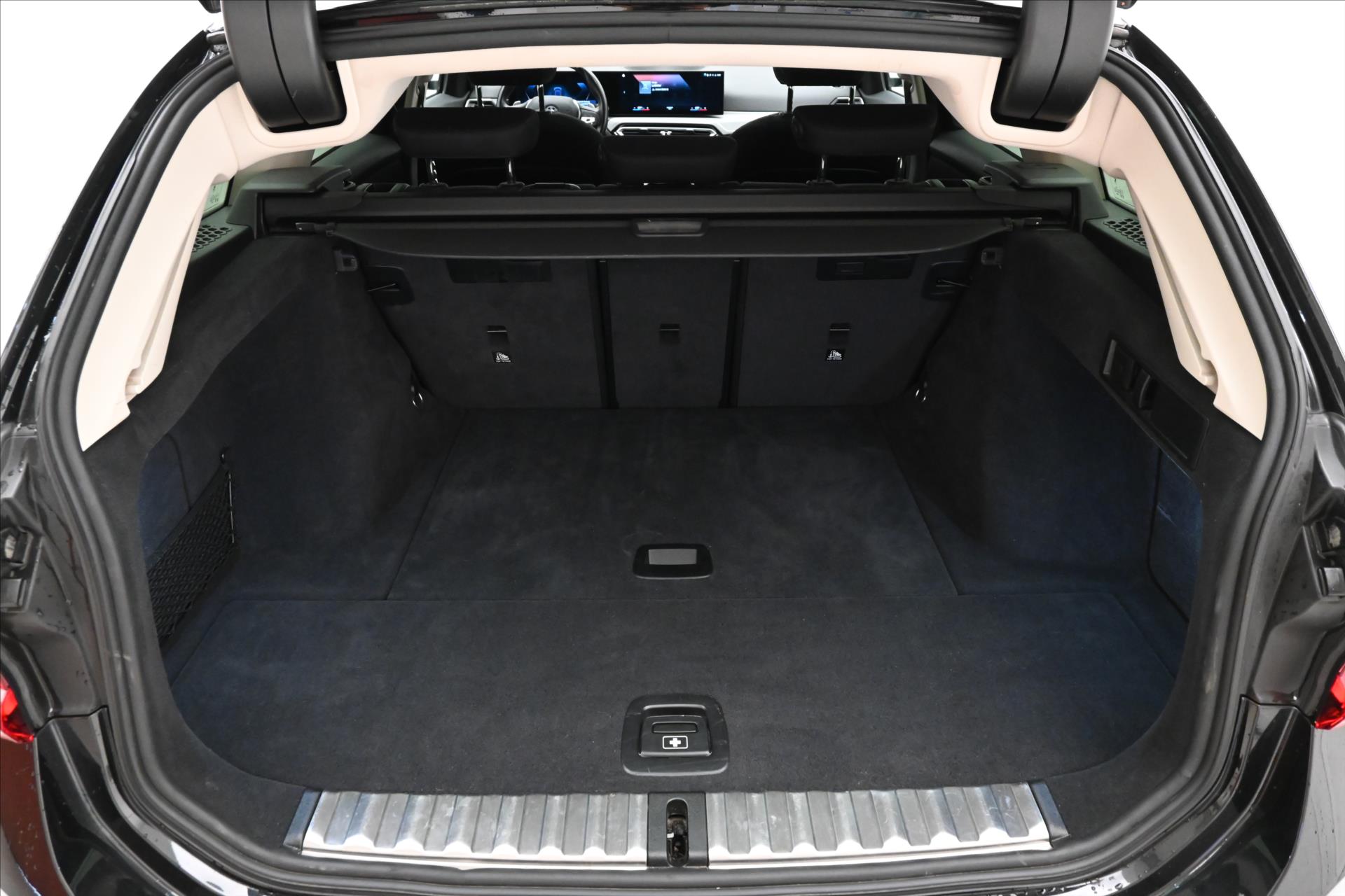 Hlavní fotografie vozu BMW Řada 3 2,0 318d Facelift Záruka až 5 let (9)