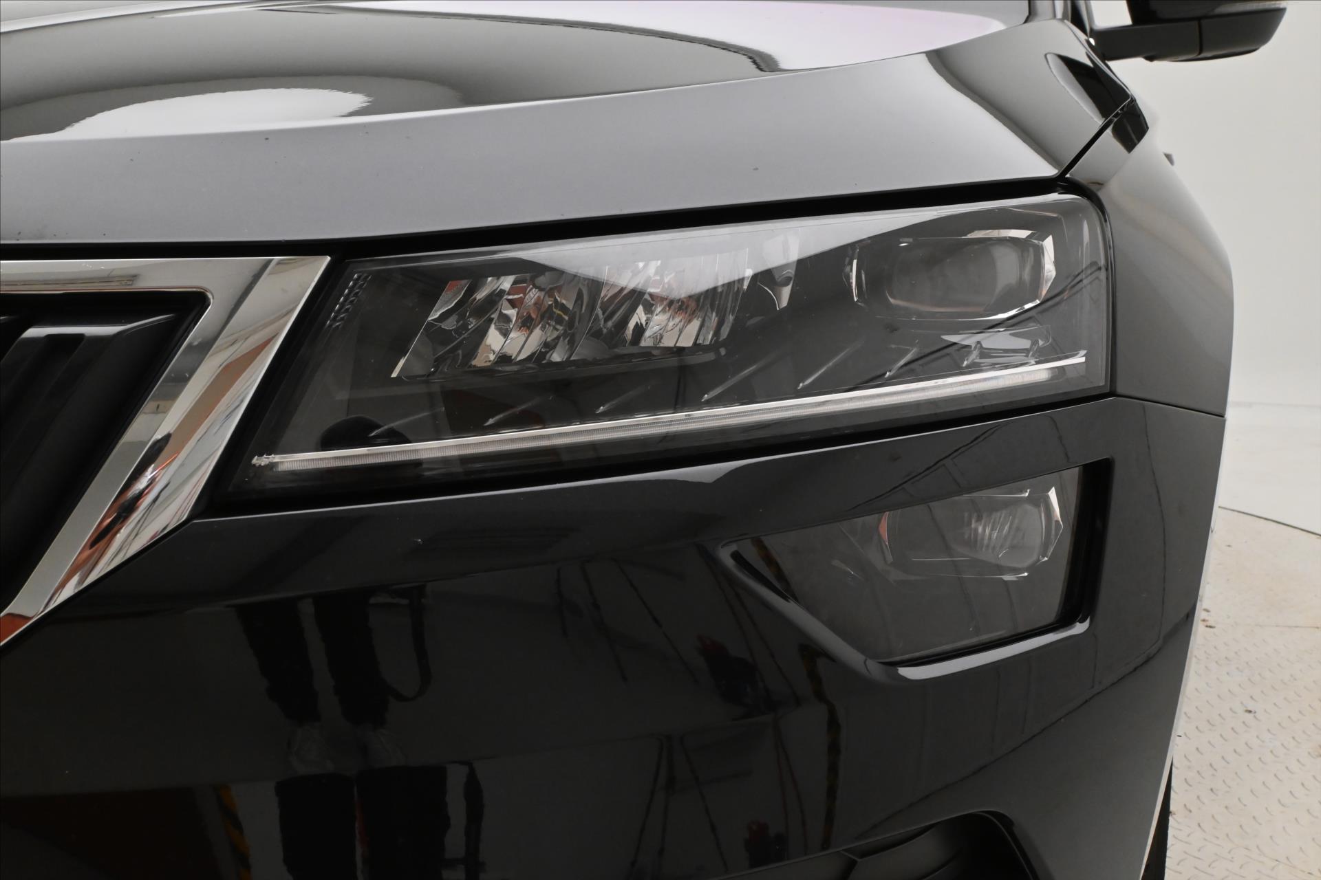 Hlavní fotografie vozu Škoda Karoq 1,5 TSI 110 kW DSG STYLE Záruka až 5 let (30)