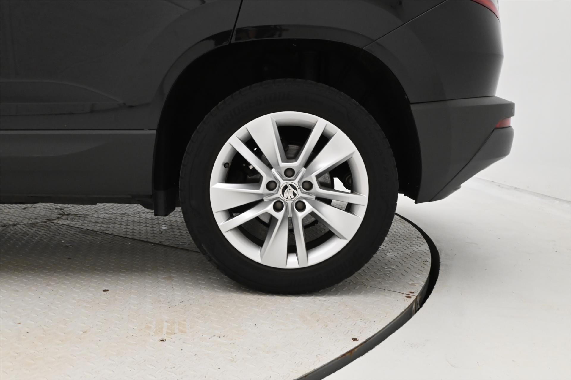 Hlavní fotografie vozu Škoda Karoq 1,5 TSI 110 kW DSG STYLE Záruka až 5 let (32)