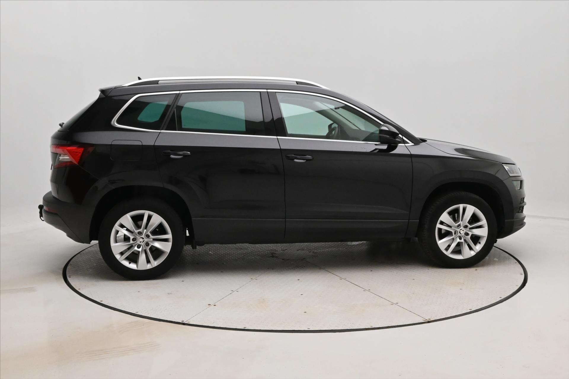 Hlavní fotografie vozu Škoda Karoq 1,5 TSI 110 kW DSG STYLE Záruka až 5 let (4)