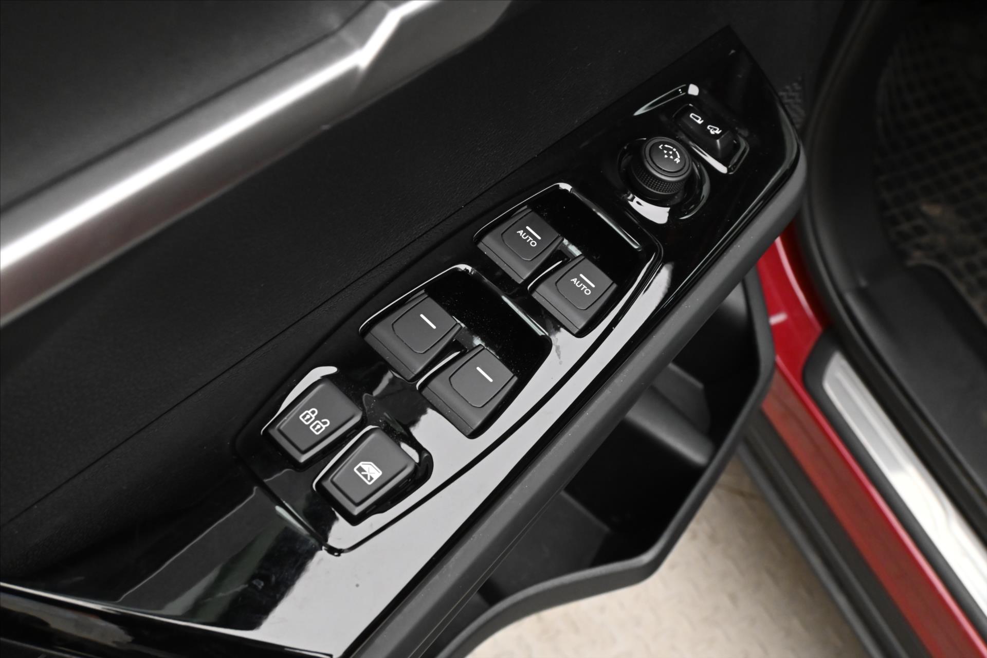 Hlavní fotografie vozu SsangYong Torres 1,5 T-GDI 120kW Automat Záruka až 5 let (20)