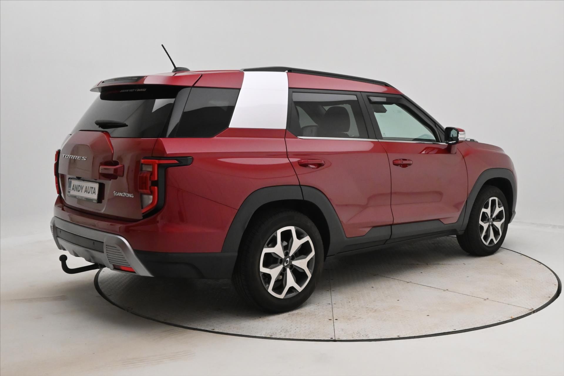 Hlavní fotografie vozu SsangYong Torres 1,5 T-GDI 120kW Automat Záruka až 5 let (5)