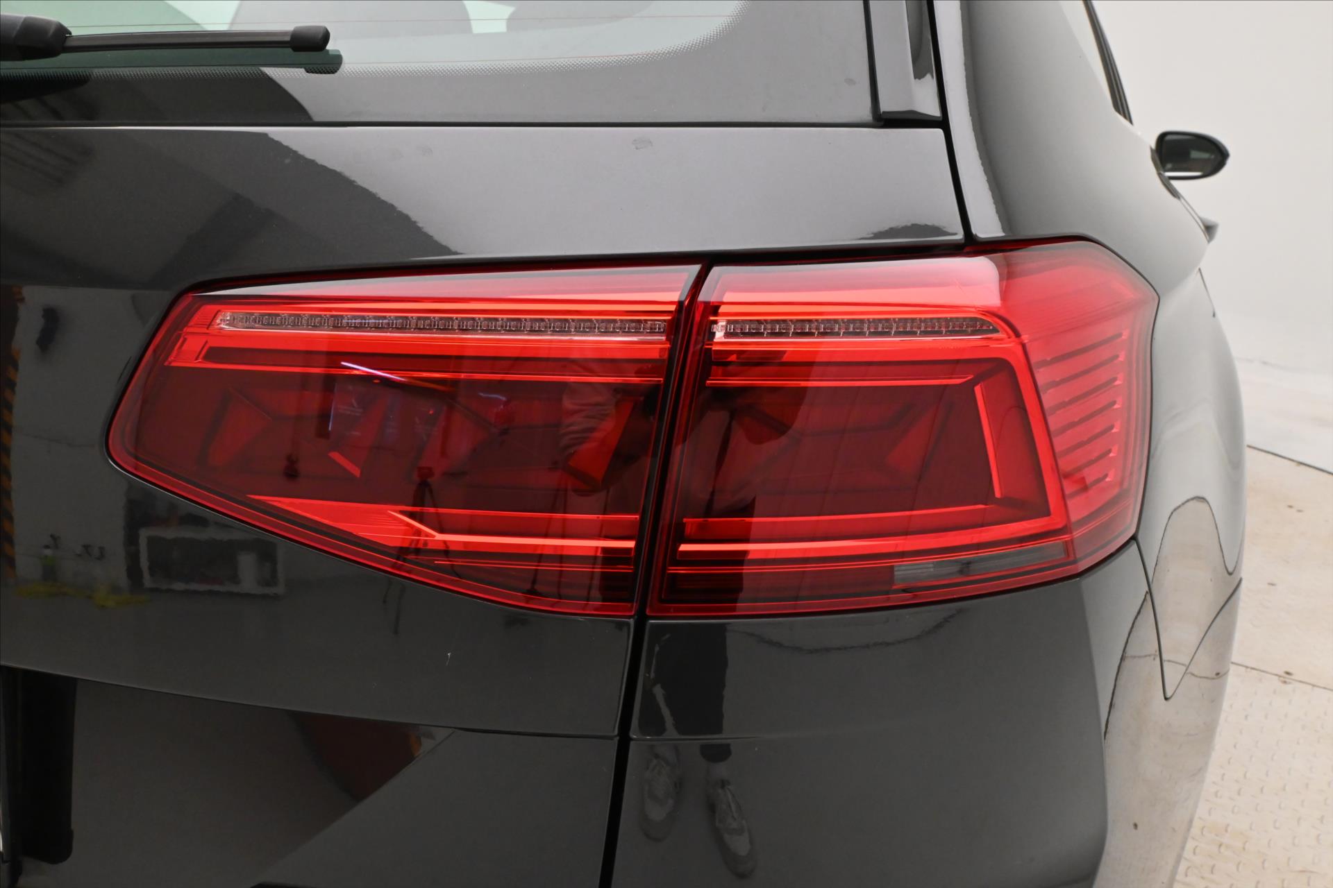 Hlavní fotografie vozu Volkswagen Passat 2,0 TDI 110kW DSG Business Záruka až 5 let (24)