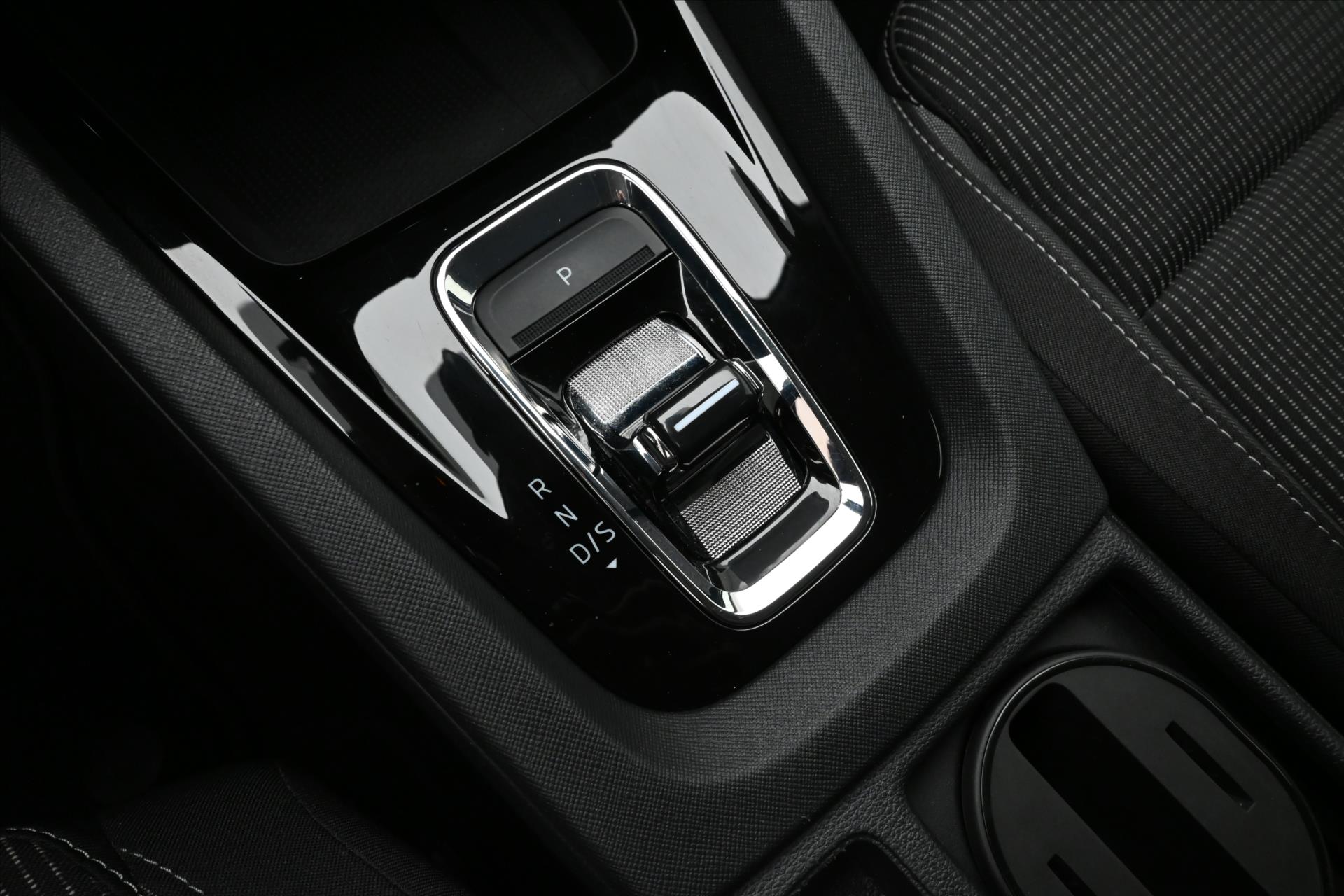 Hlavní fotografie vozu Škoda Octavia 2,0 TDI 110kW DSG Ambiente Záruka až 5 let (23)