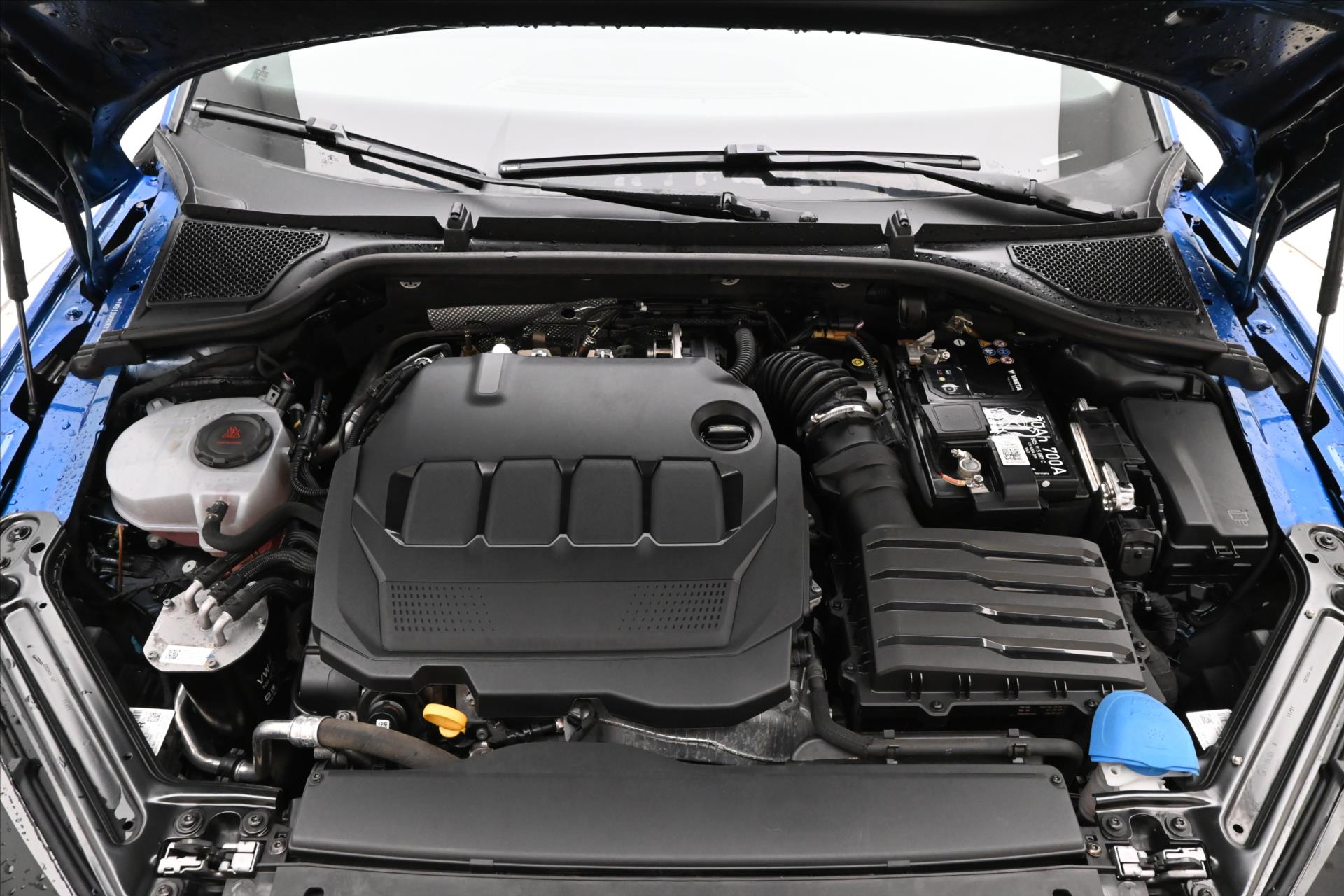 Hlavní fotografie vozu Škoda Octavia 2,0 TDI 110kW DSG Ambiente Záruka až 5 let (9)