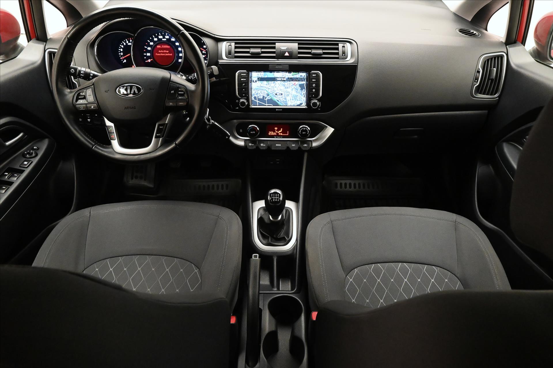 Hlavní fotografie vozu Kia Rio 1,4 CVVT 80kW KLIMA Manuál Záruka až 5 let (15)