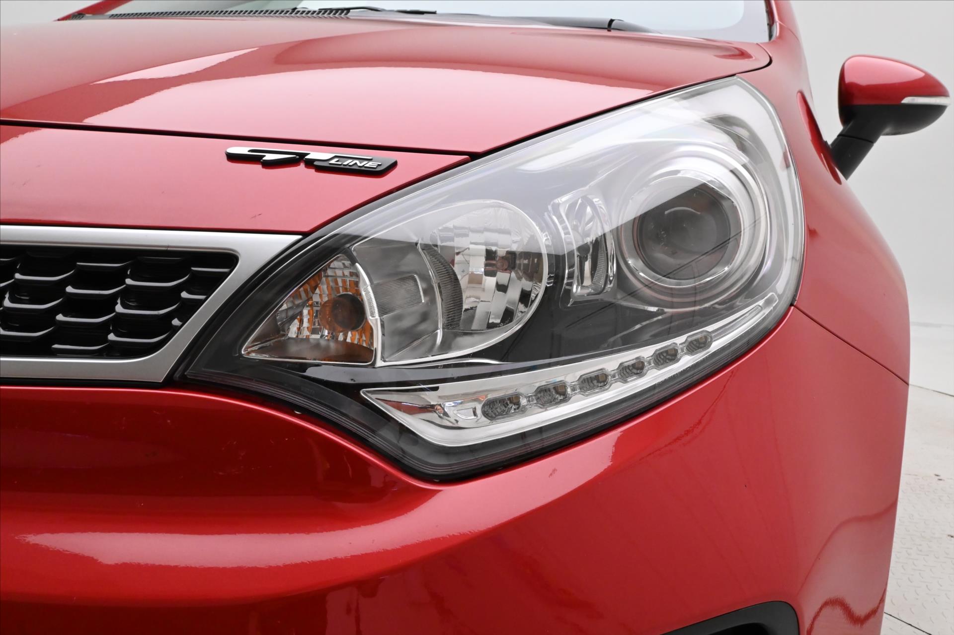 Hlavní fotografie vozu Kia Rio 1,4 CVVT 80kW KLIMA Manuál Záruka až 5 let (27)
