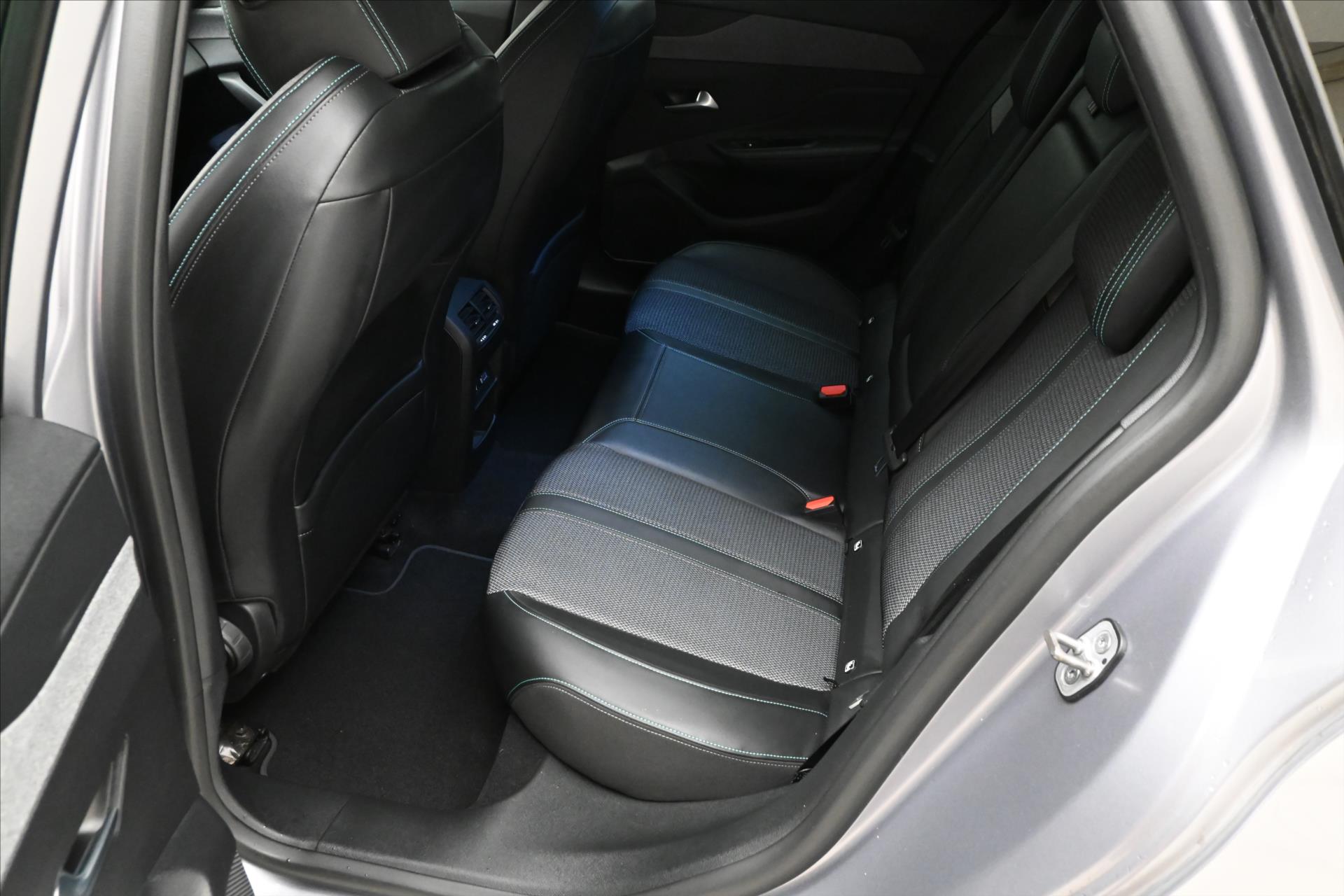 Hlavní fotografie vozu Peugeot 308 1,5 BlueHDI 96 kW ALLURE AT8 Záruka až 5 let (14)
