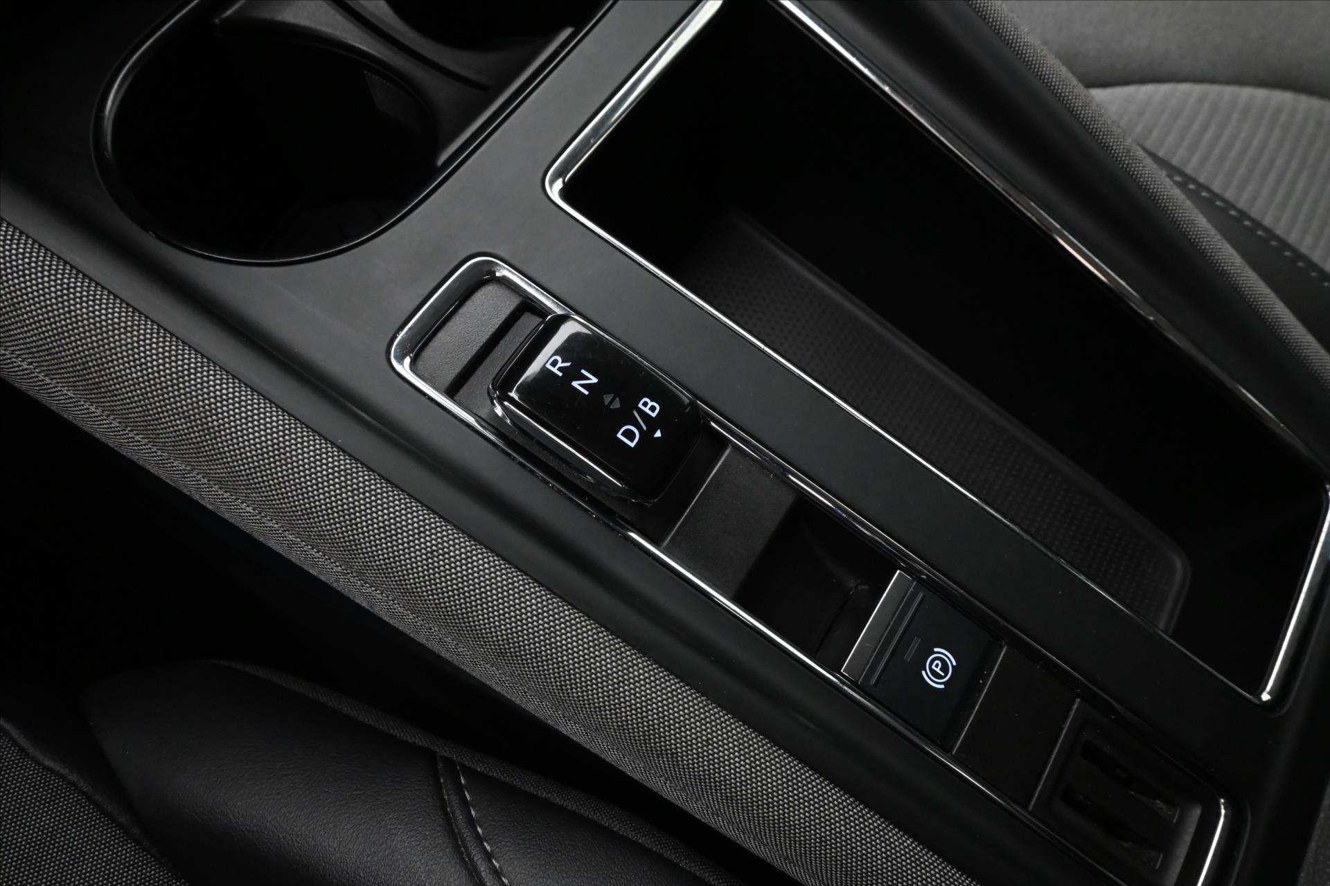 Hlavní fotografie vozu Škoda Enyaq iV 60 132kW SOH 88% Záruka až 3 roky (22)