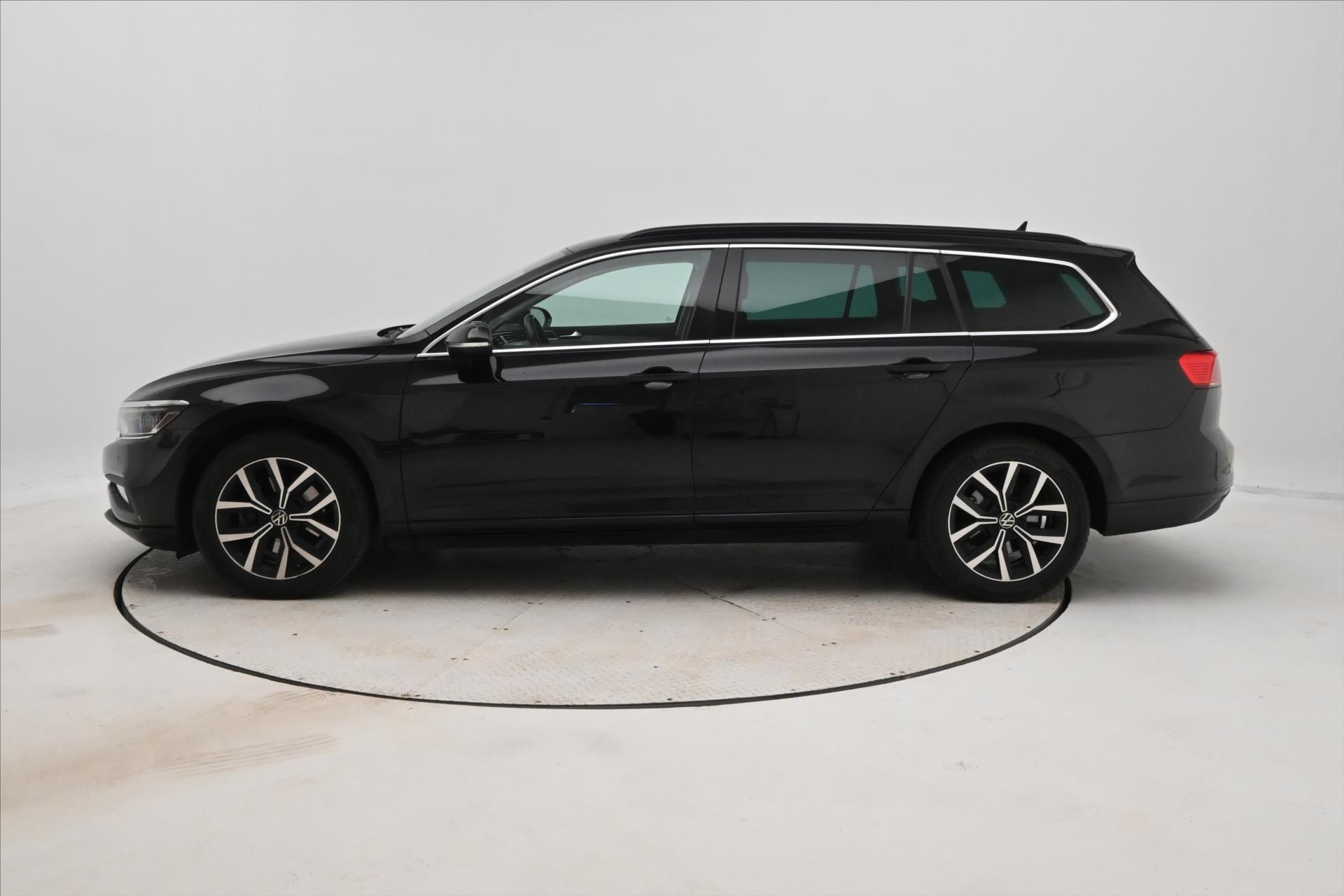 Hlavní fotografie vozu Volkswagen Passat Variant 2,0 TDI 110kW DSG Business Záruka až 5 let (8)