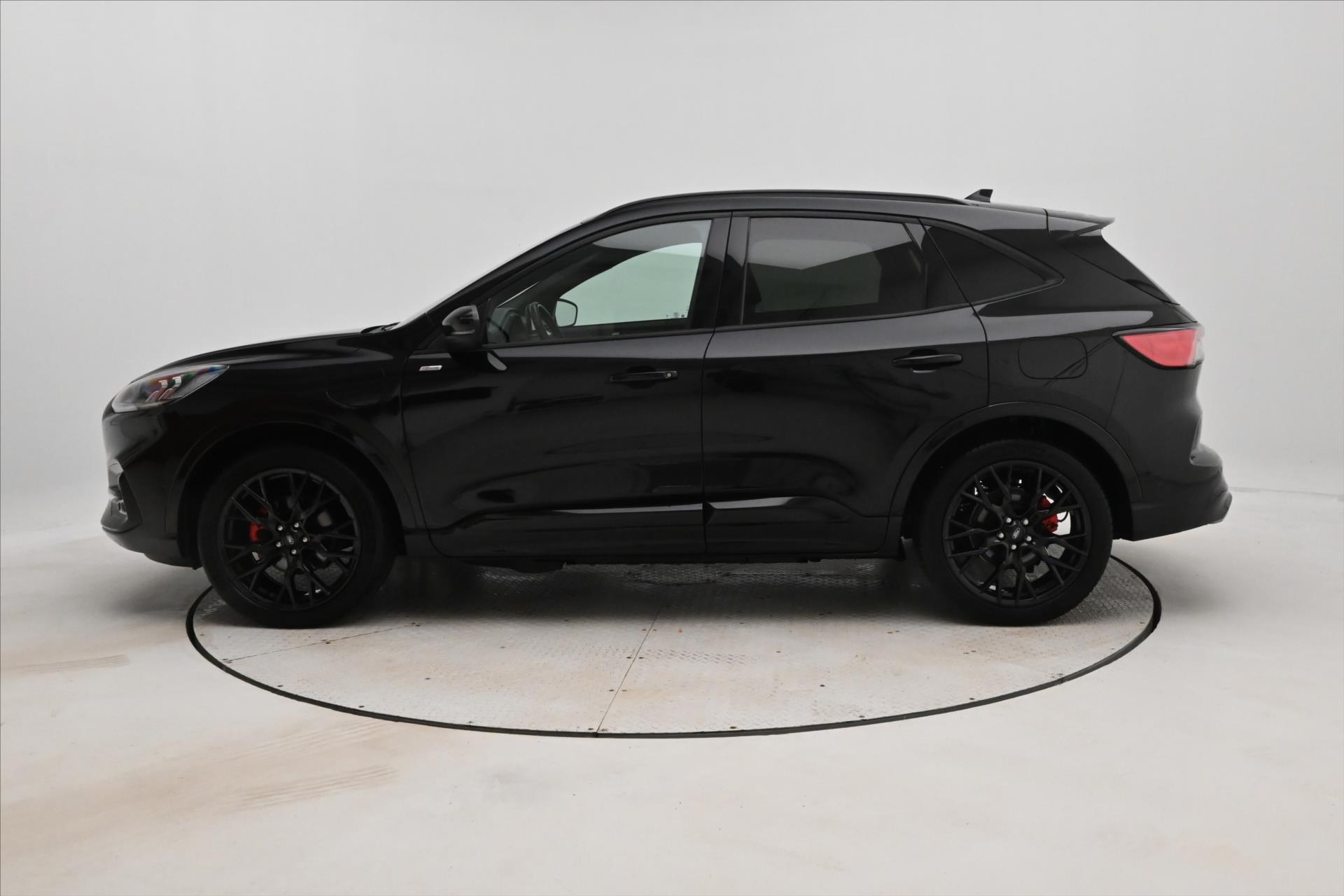 Hlavní fotografie vozu Ford Kuga 2,5 PLUG-IN 112 kW ST-LINE Záruka až 5 let (8)