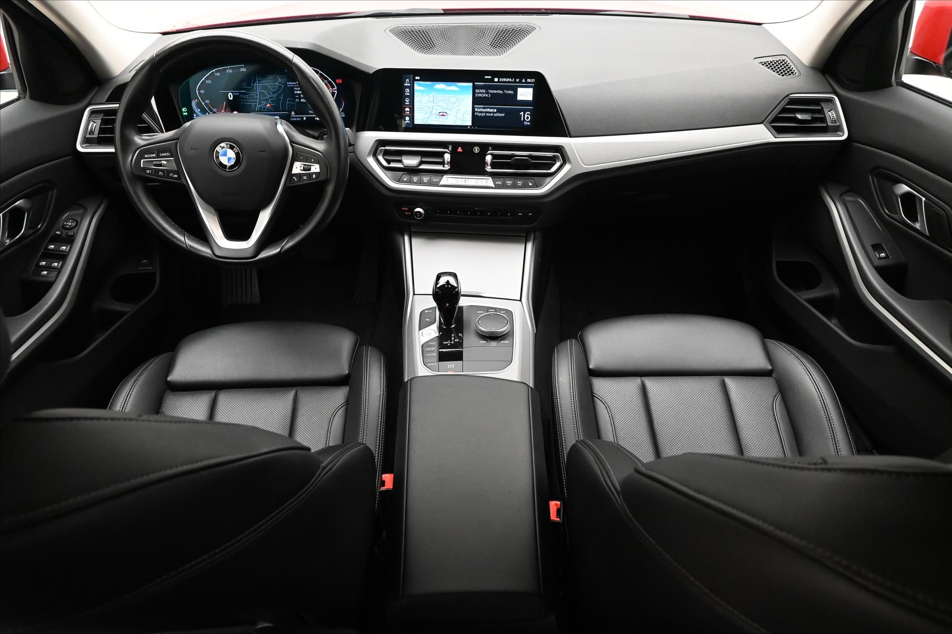 Hlavní fotografie vozu BMW Řada 3 2,0 320d 140 kW Steptronic Záruka a 5 let (15)