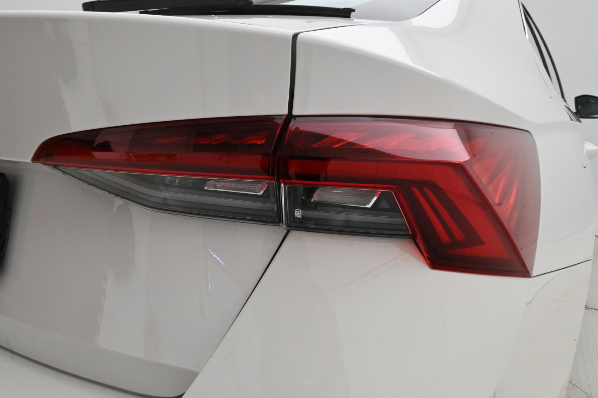 Hlavní fotografie vozu Škoda Octavia 2,0 TDI 110KW DSG STYLE Záruka až 5 let (33)