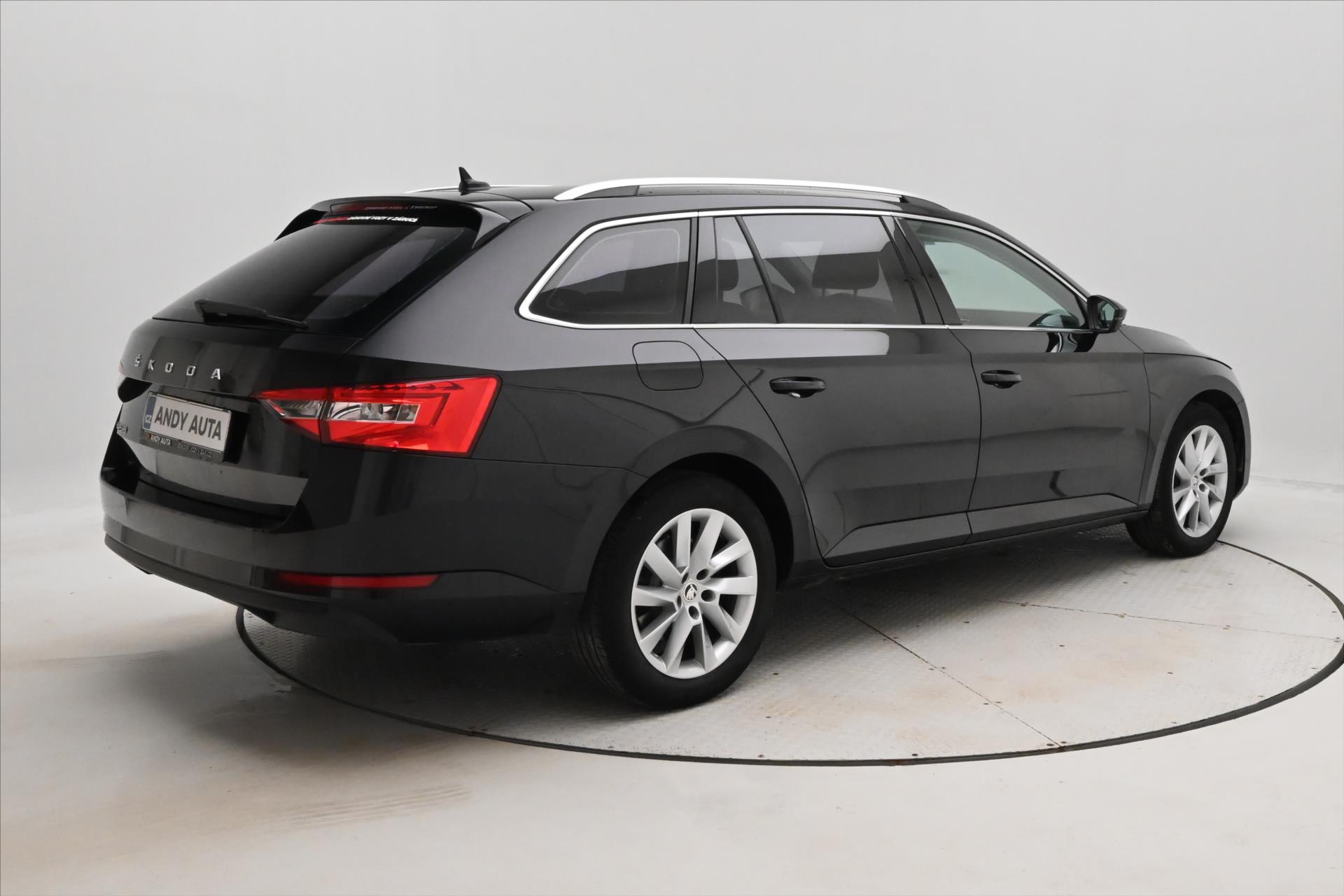 Hlavní fotografie vozu Škoda Superb 2,0 TDI 147 kW DSG STYLE Záruka až 5 let (5)