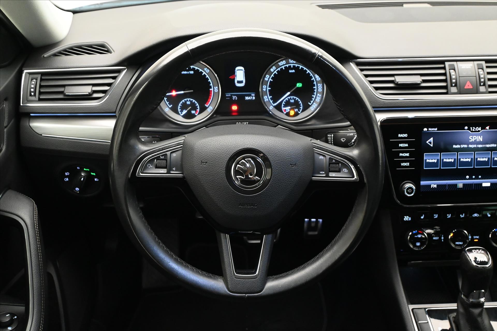 Hlavní fotografie vozu Škoda Superb 2,0 SCOUT TDI 140kW DSG 4x4 Záruka až 5 let (18)