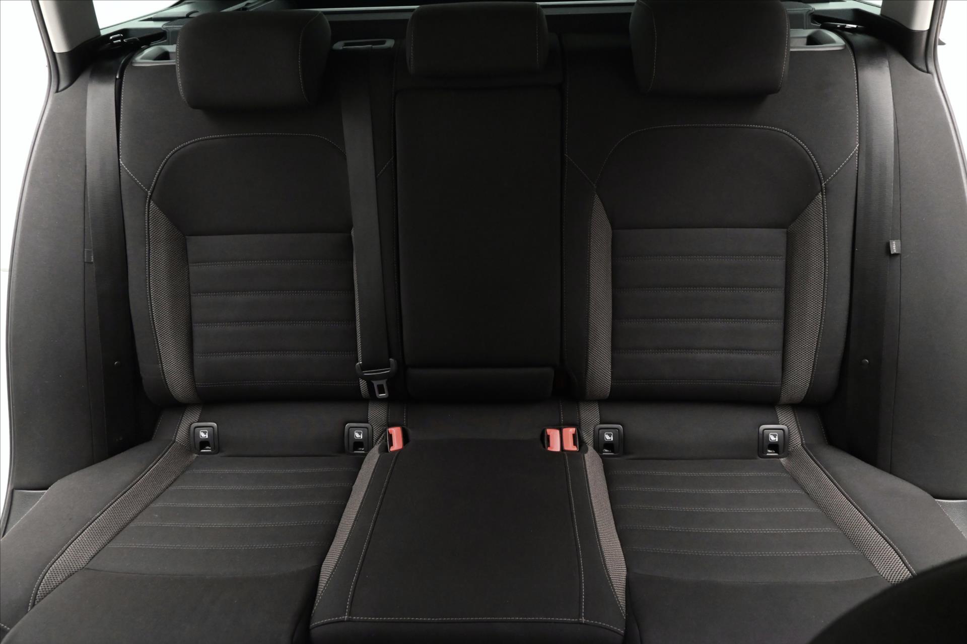Hlavní fotografie vozu Škoda Superb 2,0 SCOUT TDI 140kW DSG 4x4 Záruka až 5 let (27)