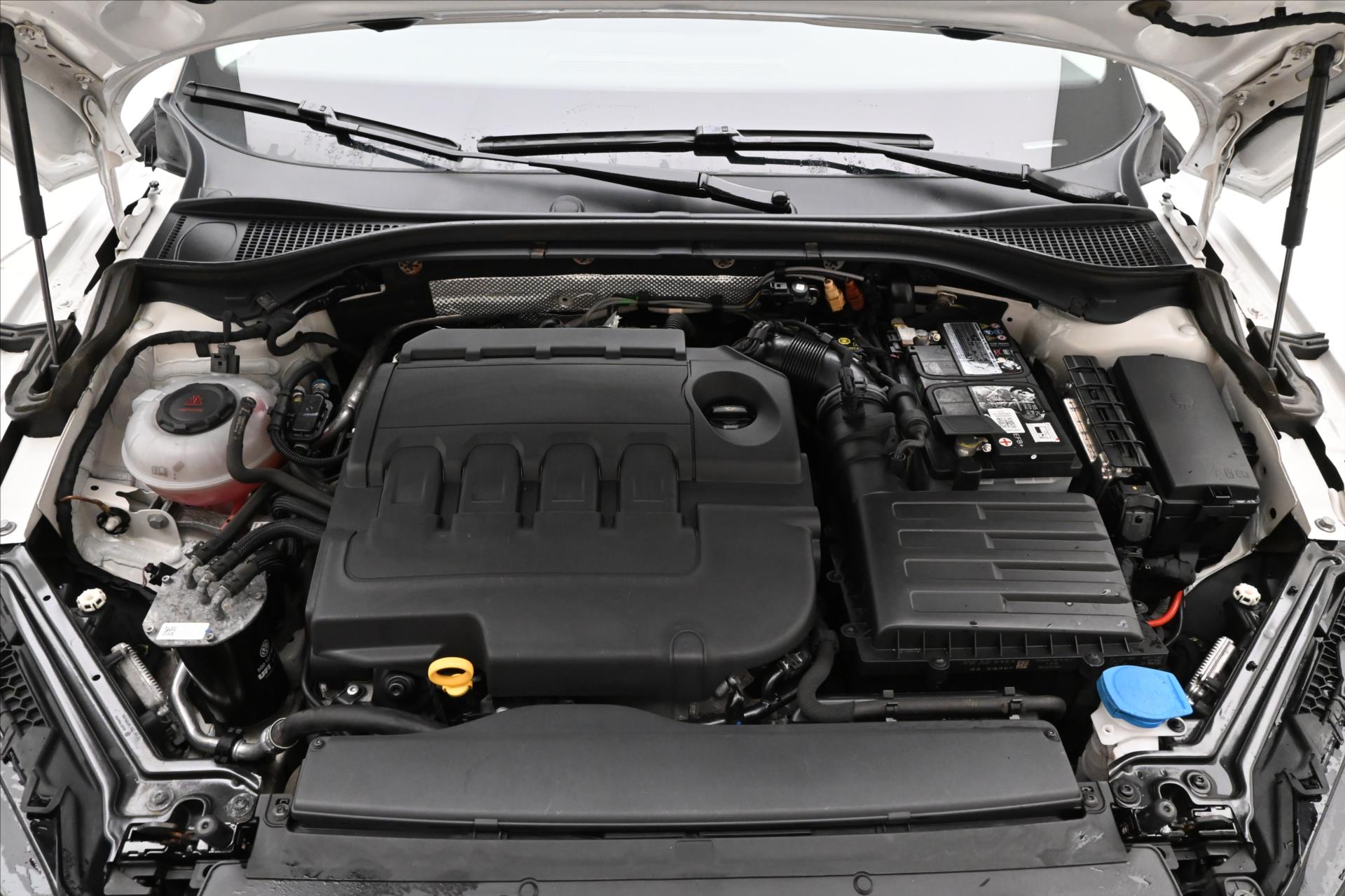 Hlavní fotografie vozu Škoda Superb 2,0 SCOUT TDI 140kW DSG 4x4 Záruka až 5 let (9)