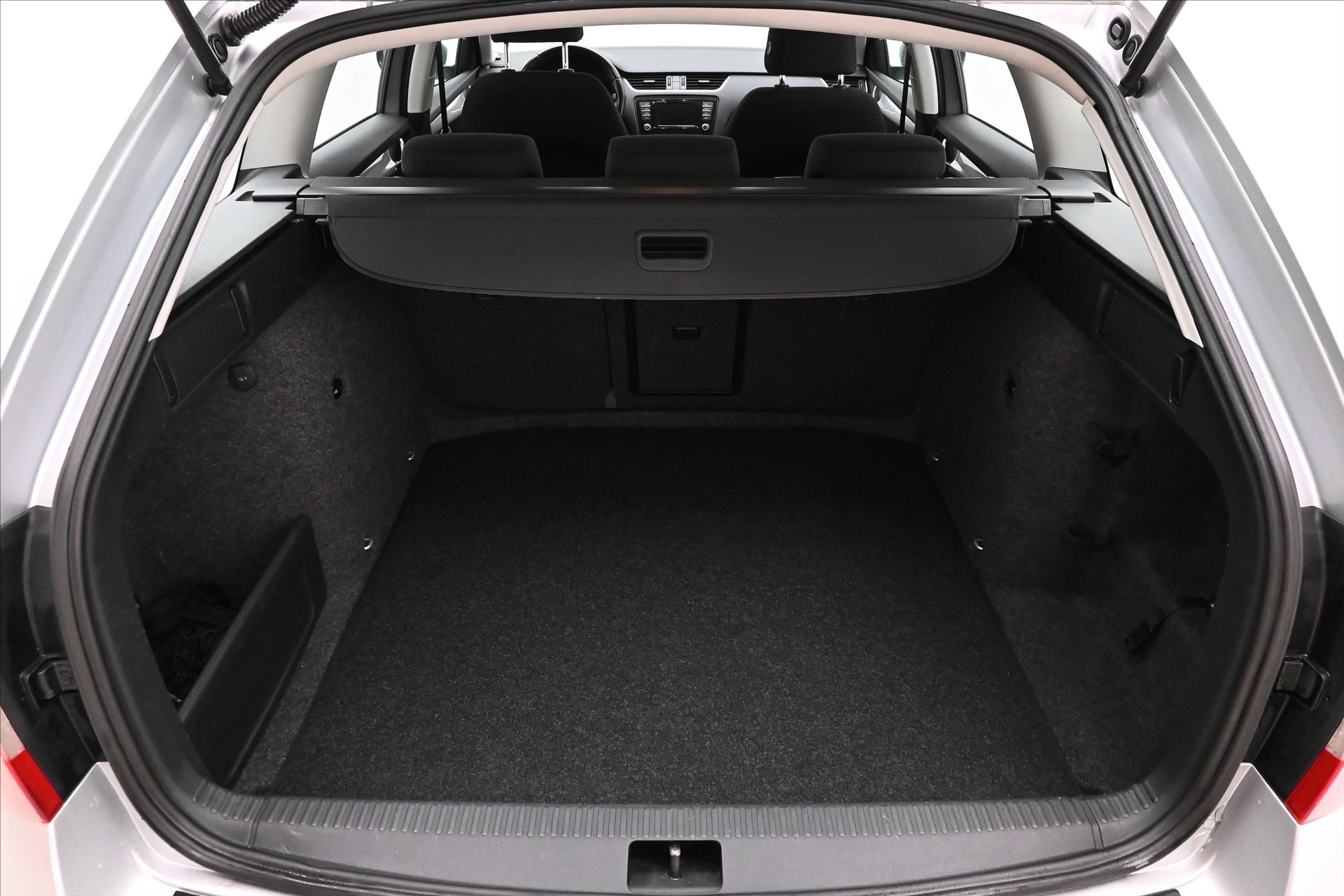 Hlavní fotografie vozu Škoda Octavia 1,6 TDI 77 kW DSG Ambition Záruka až 5 let (10)