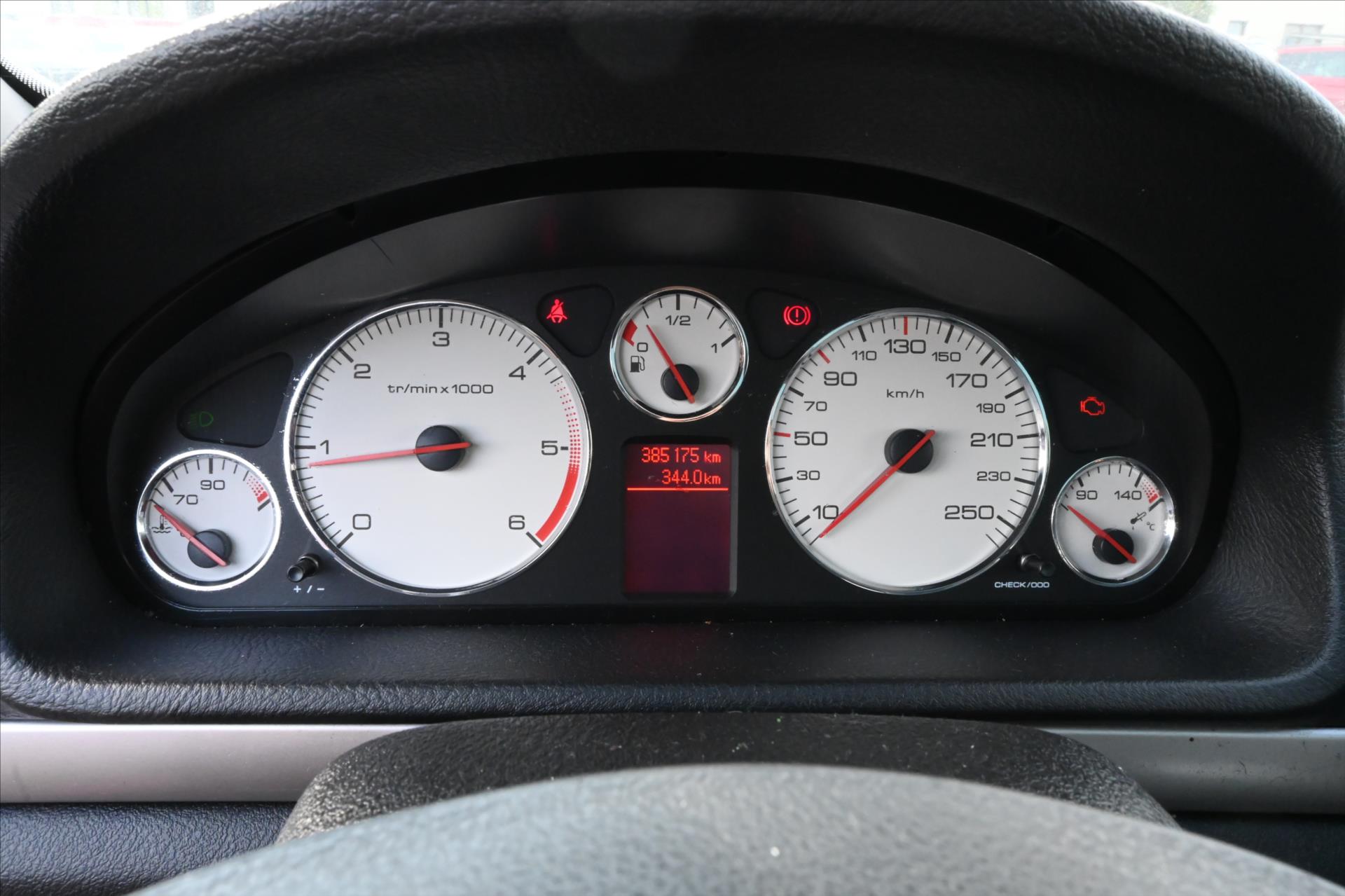 Hlavní fotografie vozu Peugeot 407 1,6 HDi 80kW pojízdné platná STK na ND (7)
