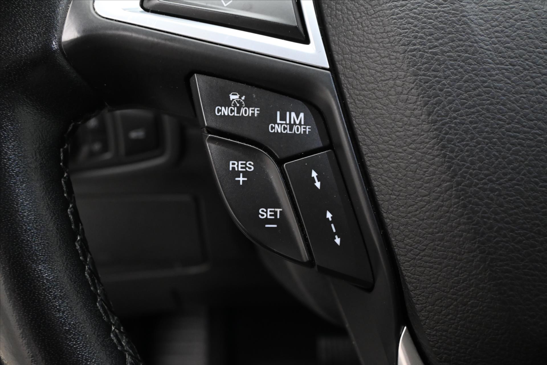 Hlavní fotografie vozu Ford S-MAX 2,0 EcoBLUE 140 kW AT8 7MÍST Záruka až 5 let (23)