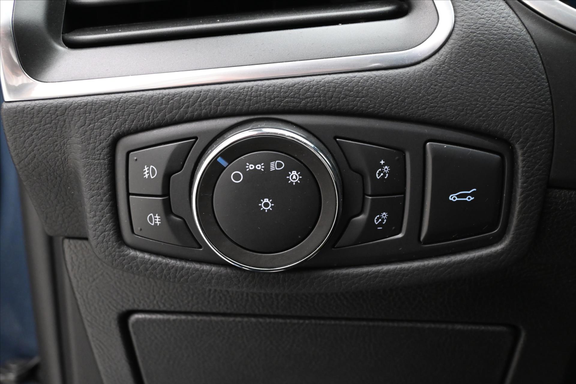 Hlavní fotografie vozu Ford S-MAX 2,0 EcoBLUE 140 kW AT8 7MÍST Záruka až 5 let (26)