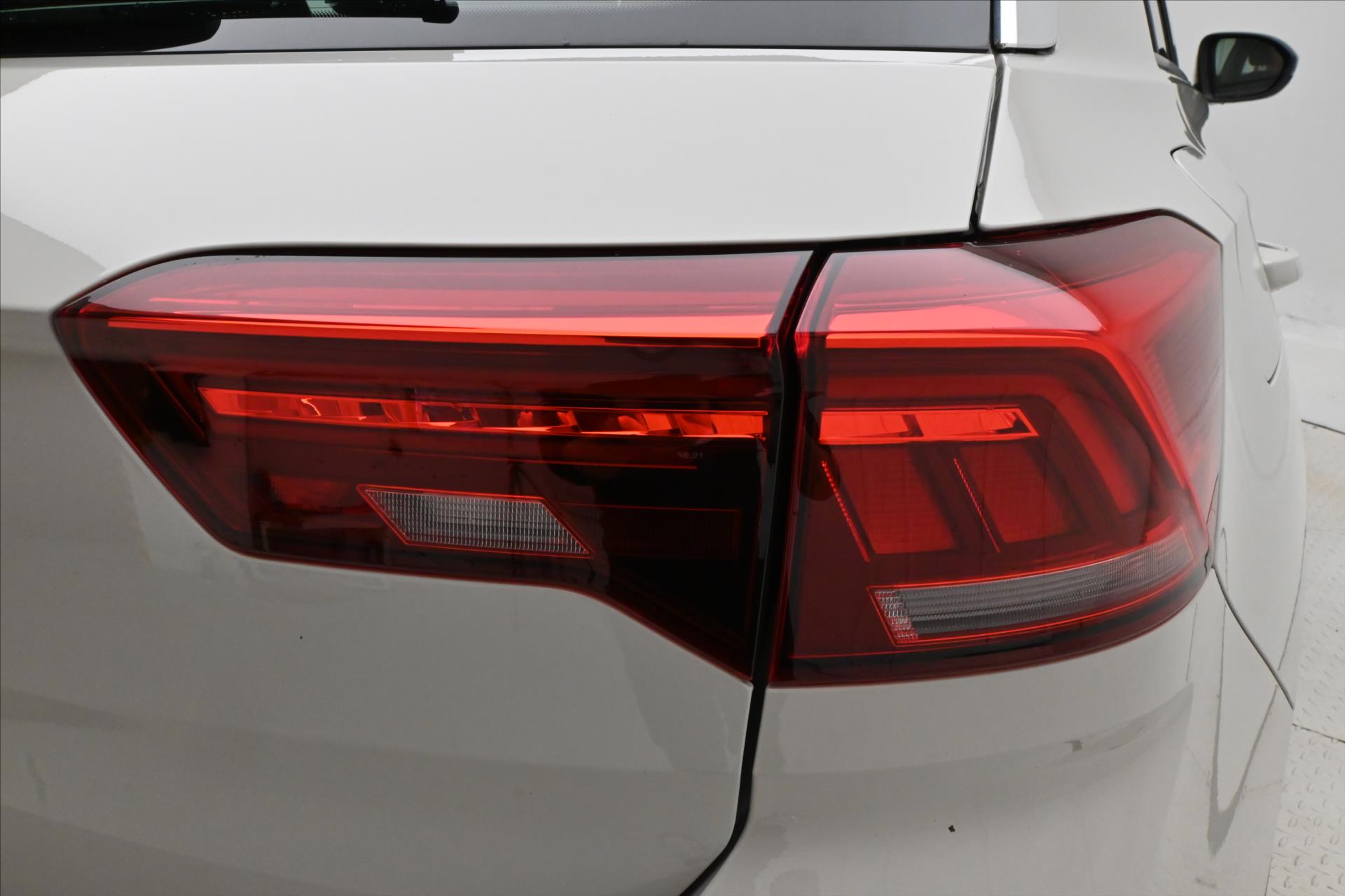 Hlavní fotografie vozu Volkswagen T-Roc 2,0 TDI 110 kW DSG STYLE Záruka až 5 let (28)