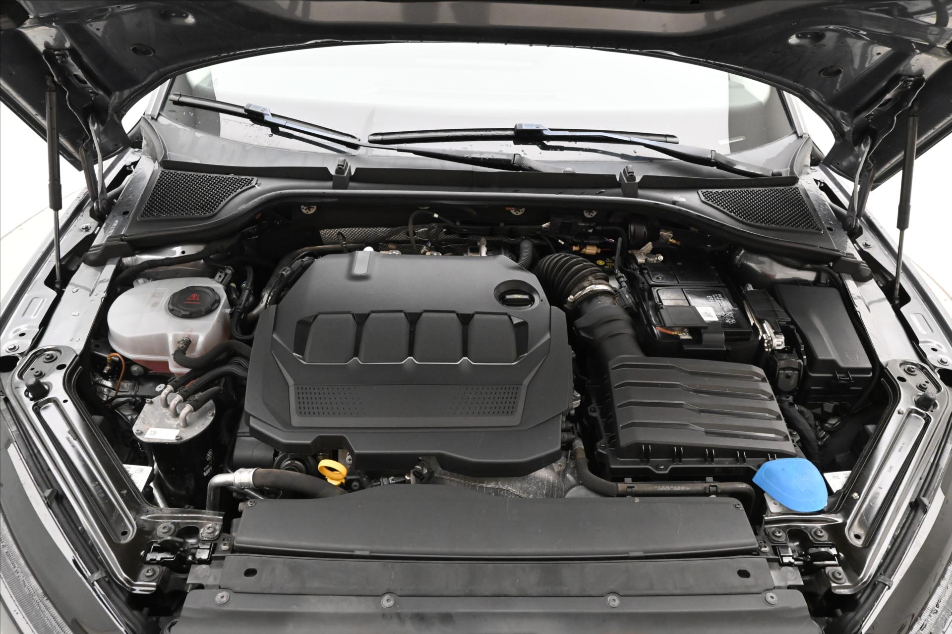 Hlavní fotografie vozu Škoda Octavia 2,0 TDI 110kW DSG Style Záruka až 5 let (9)