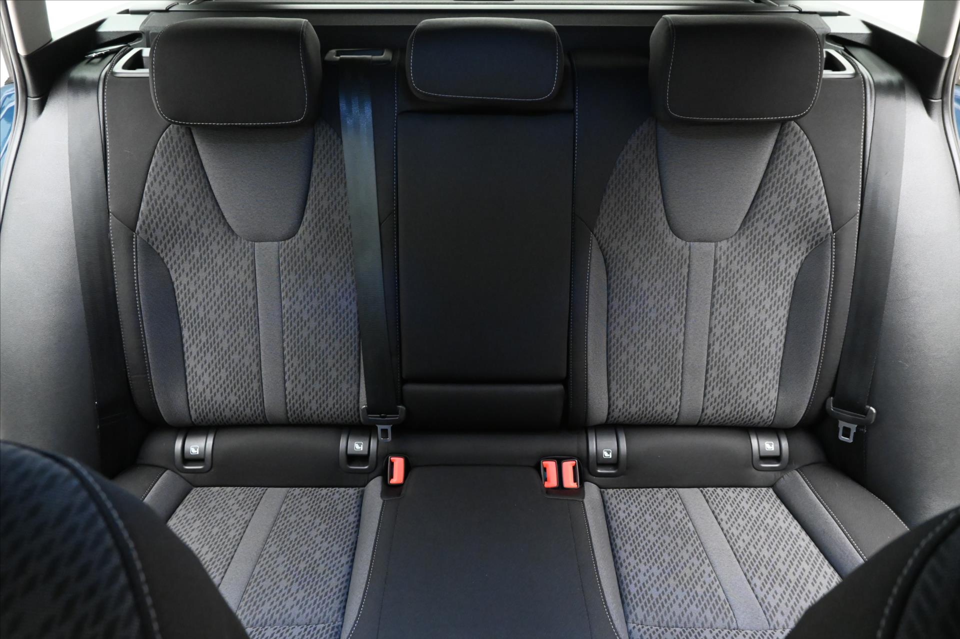 Hlavní fotografie vozu Škoda Octavia 2,0 TDI 110 kW DSG STYLE Záruka až 5 let (28)